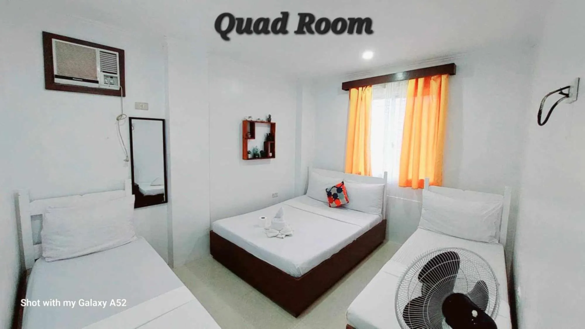 Bed in Island Hop Inn