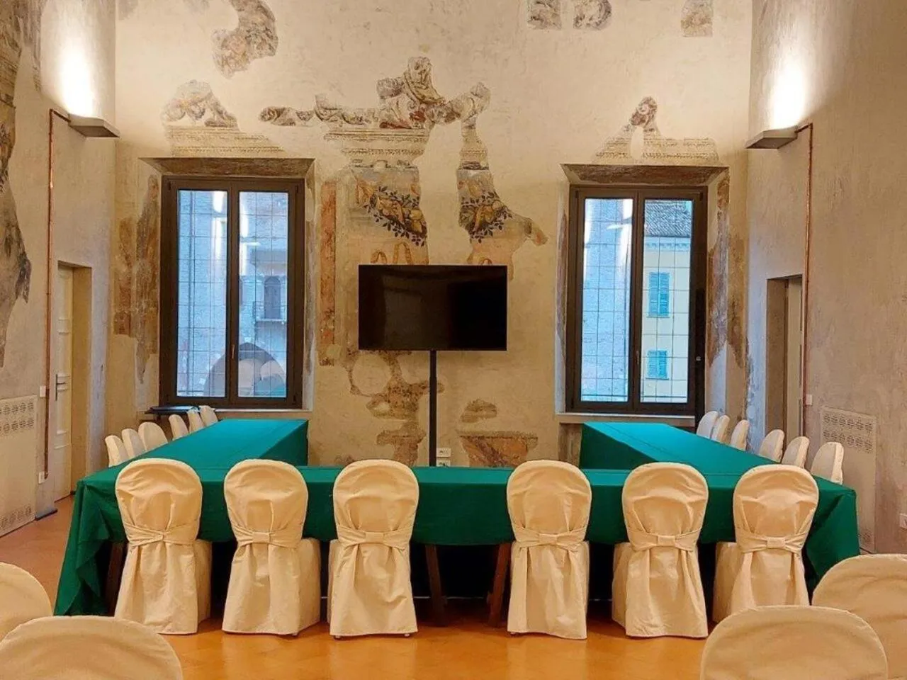 Meeting/conference room in Cà Uberti Palace Hotel, MantegnaHotels
