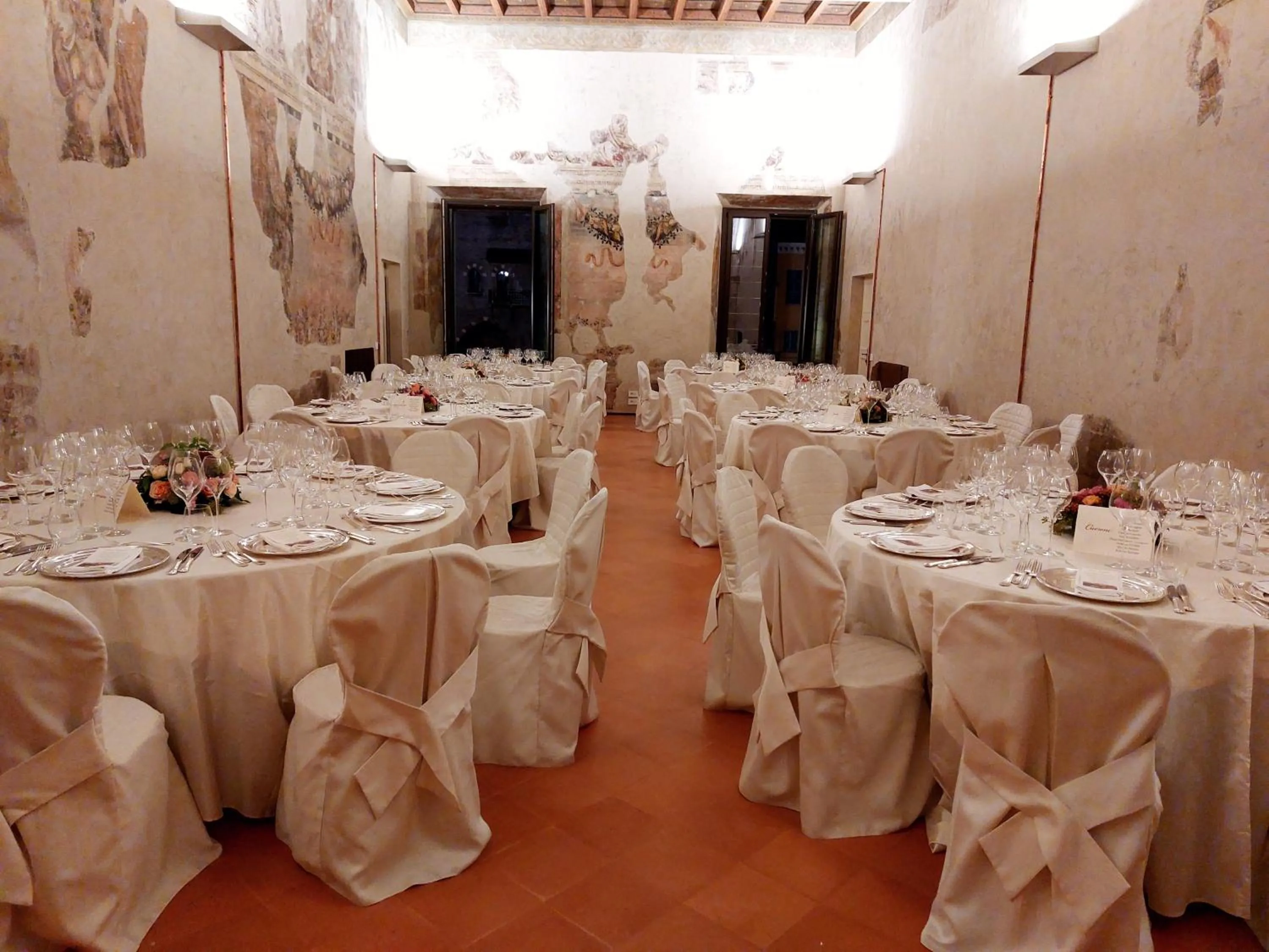 Restaurant/places to eat in Cà Uberti Palace Hotel, MantegnaHotels