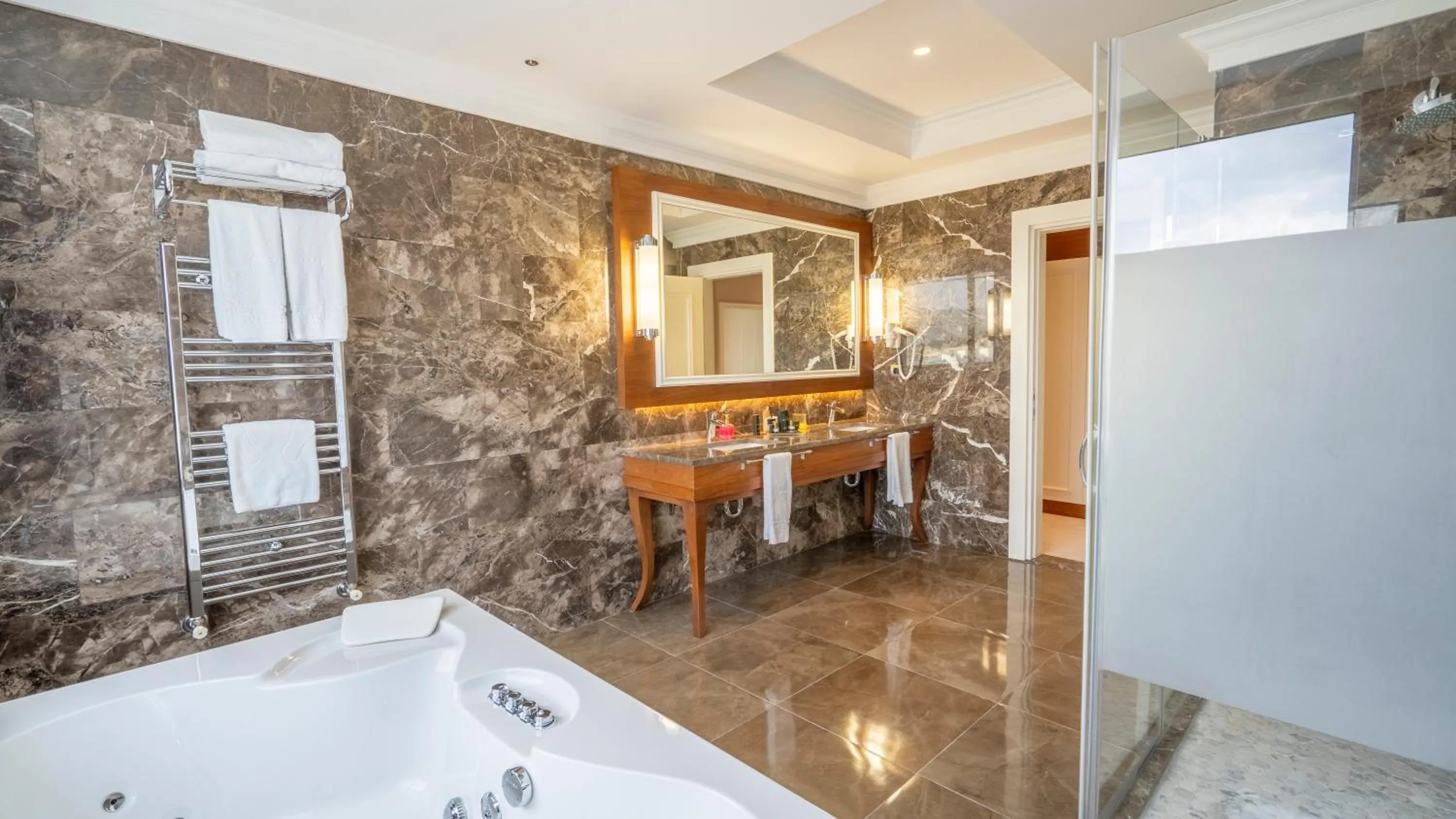 ALUSSO THERMAL HOTEL SPA