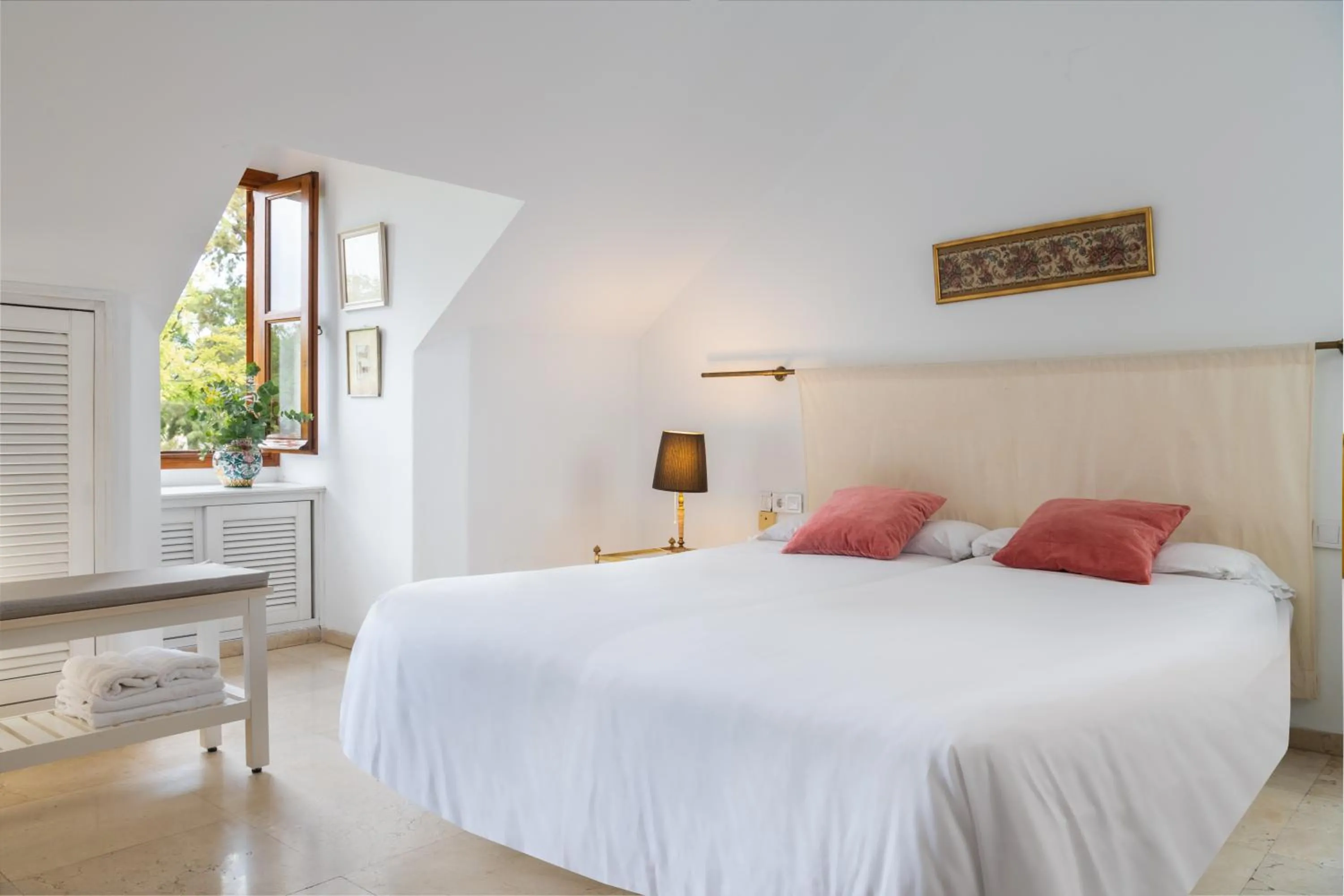 Miisterhost La Casa de San Fernando con vistas a los Reales Alcázares