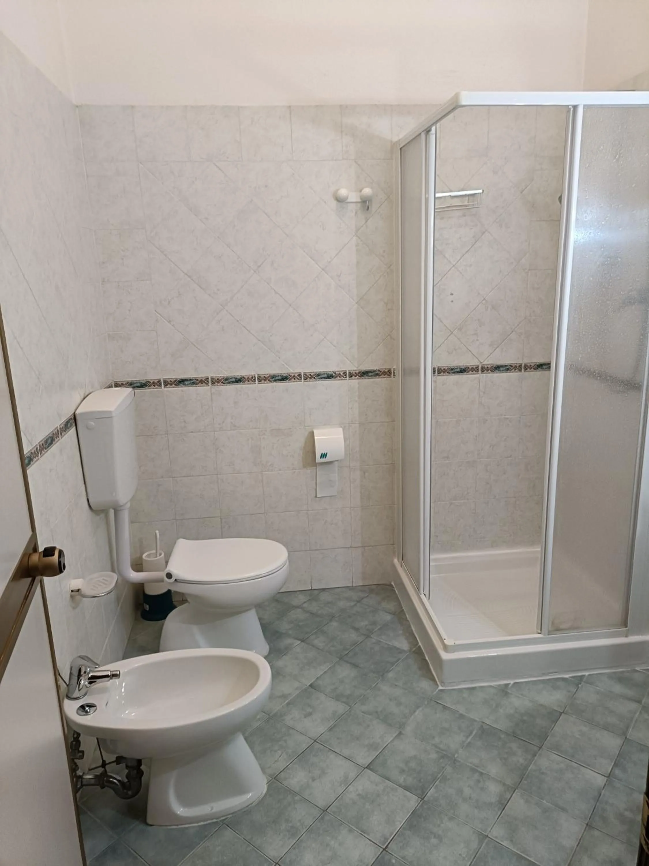 Bathroom in Hotel Alba Serravalle