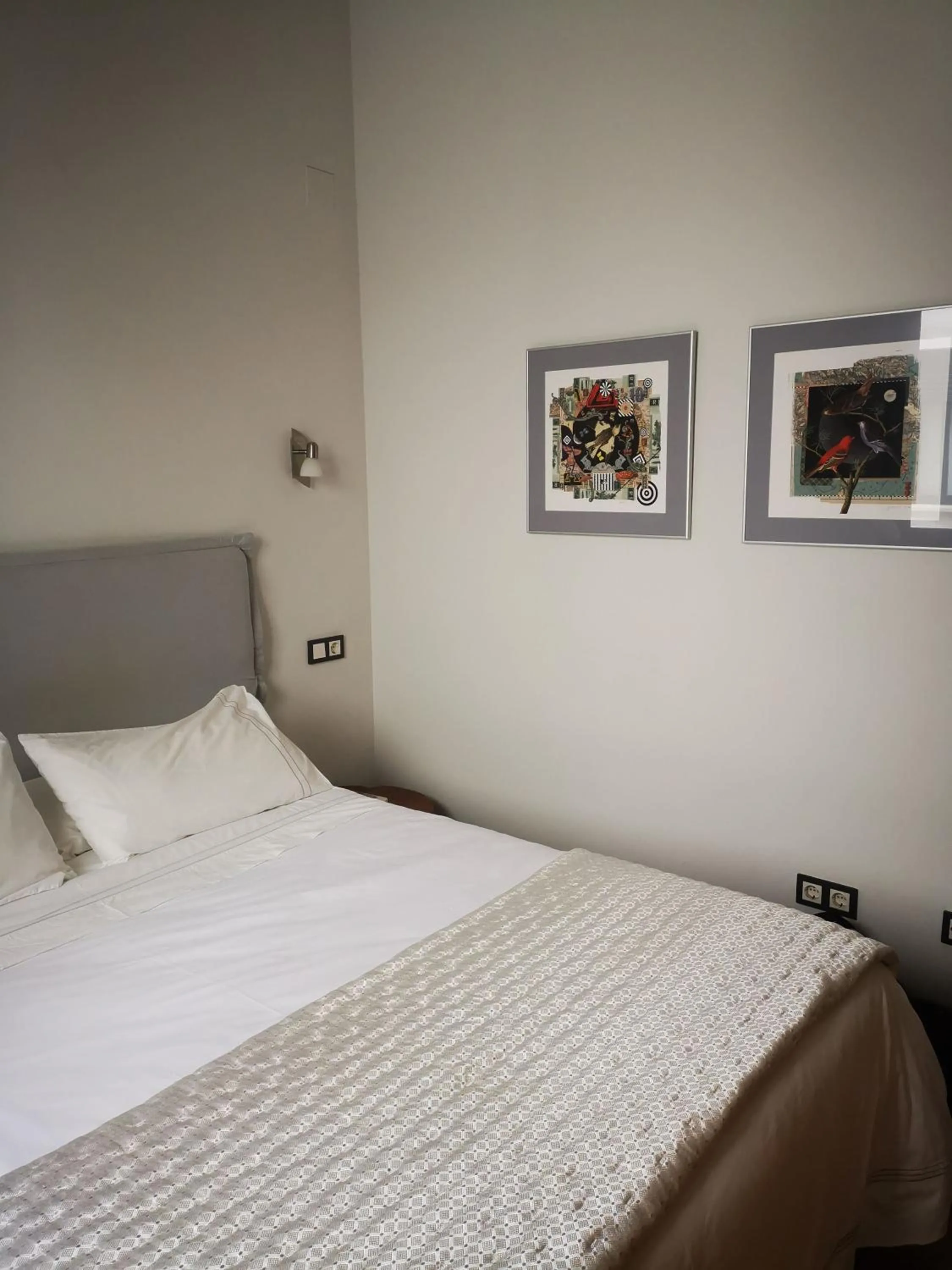 Bedroom, Bed in Apartamento Cervantes