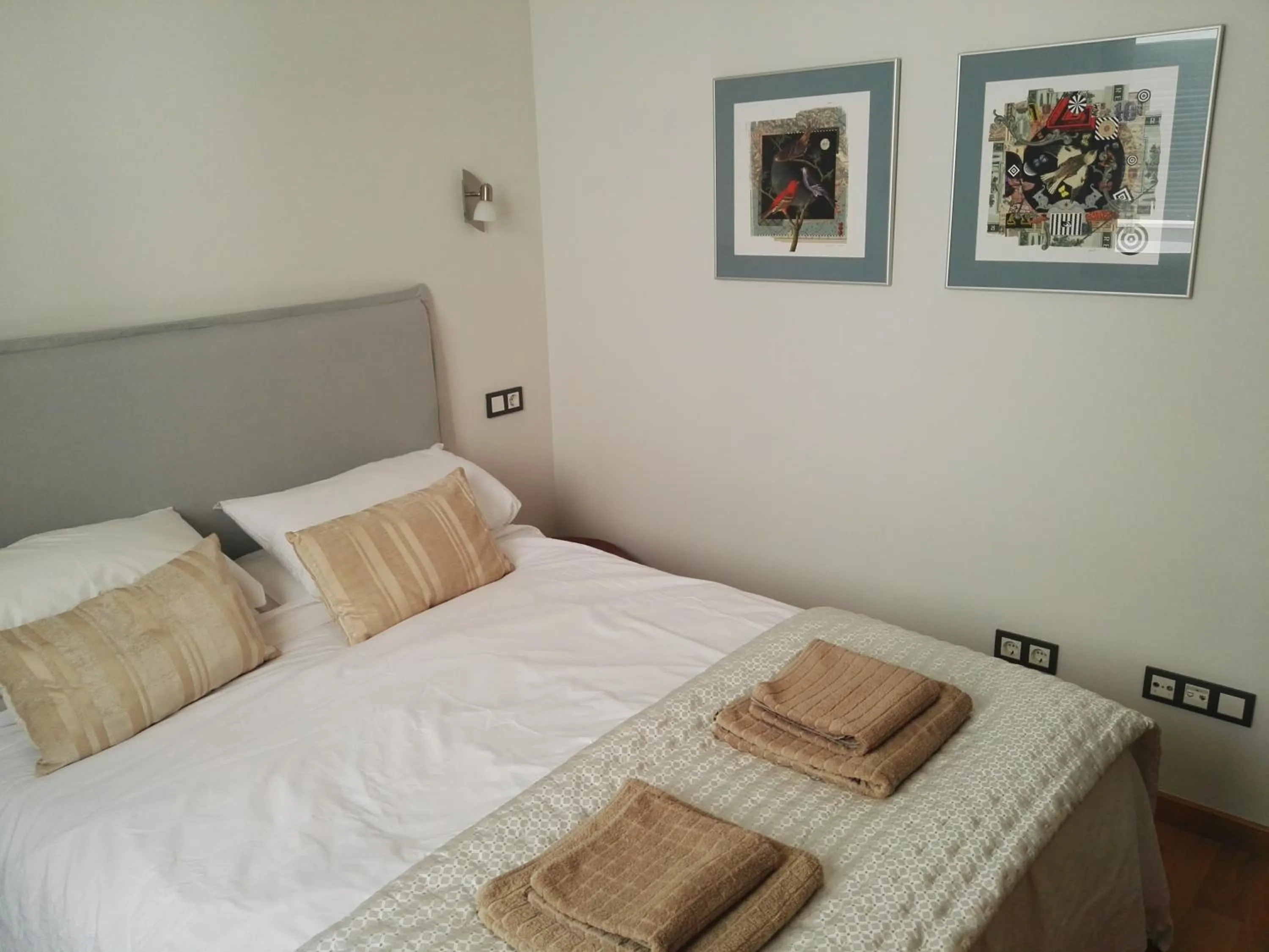 Bedroom, Bed in Apartamento Cervantes