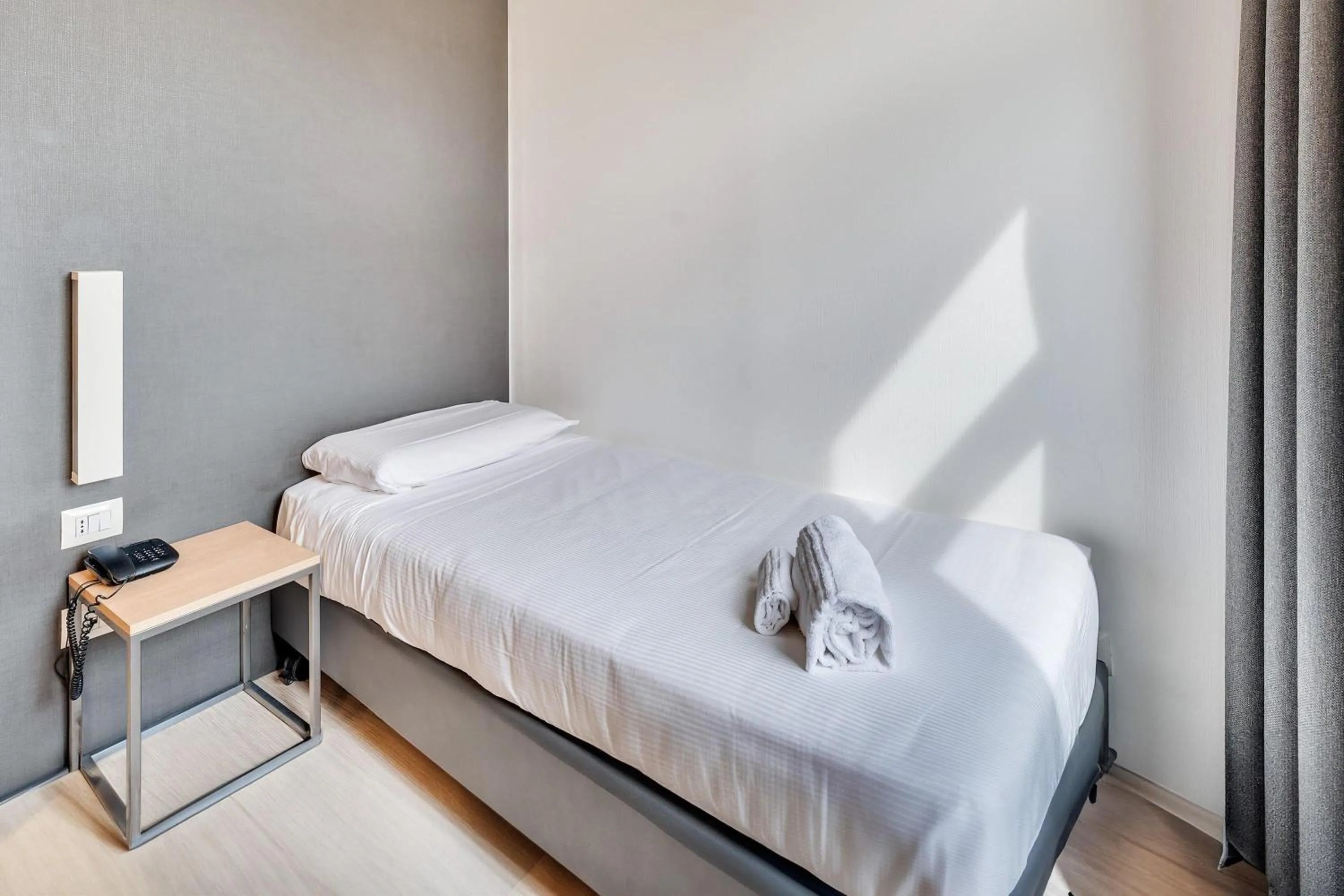 Photo of the whole room, Bed in B&B Hotel Milano Aosta