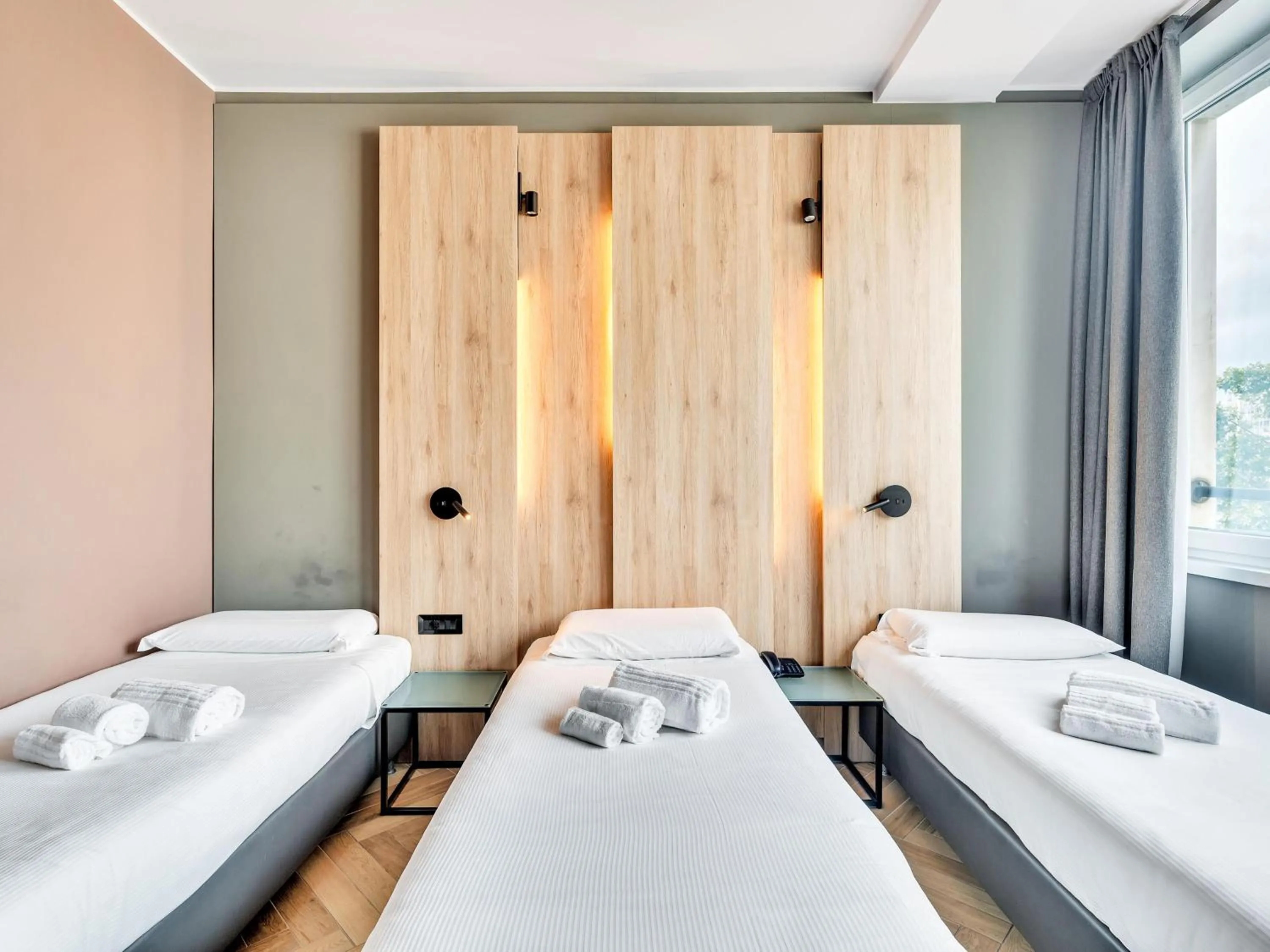 Bathroom, Bed in B&B Hotel Milano Aosta