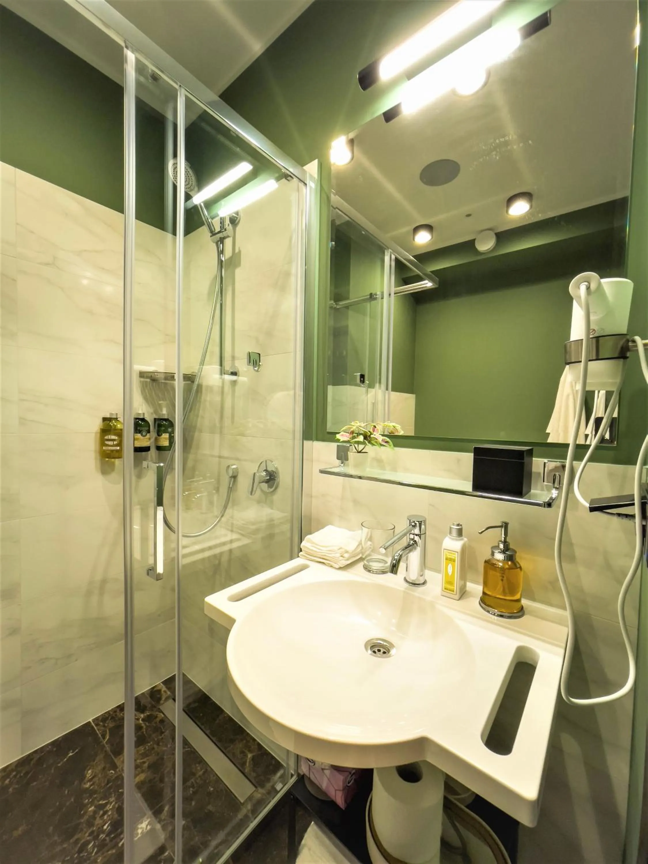 Shower in Villa Lettonia