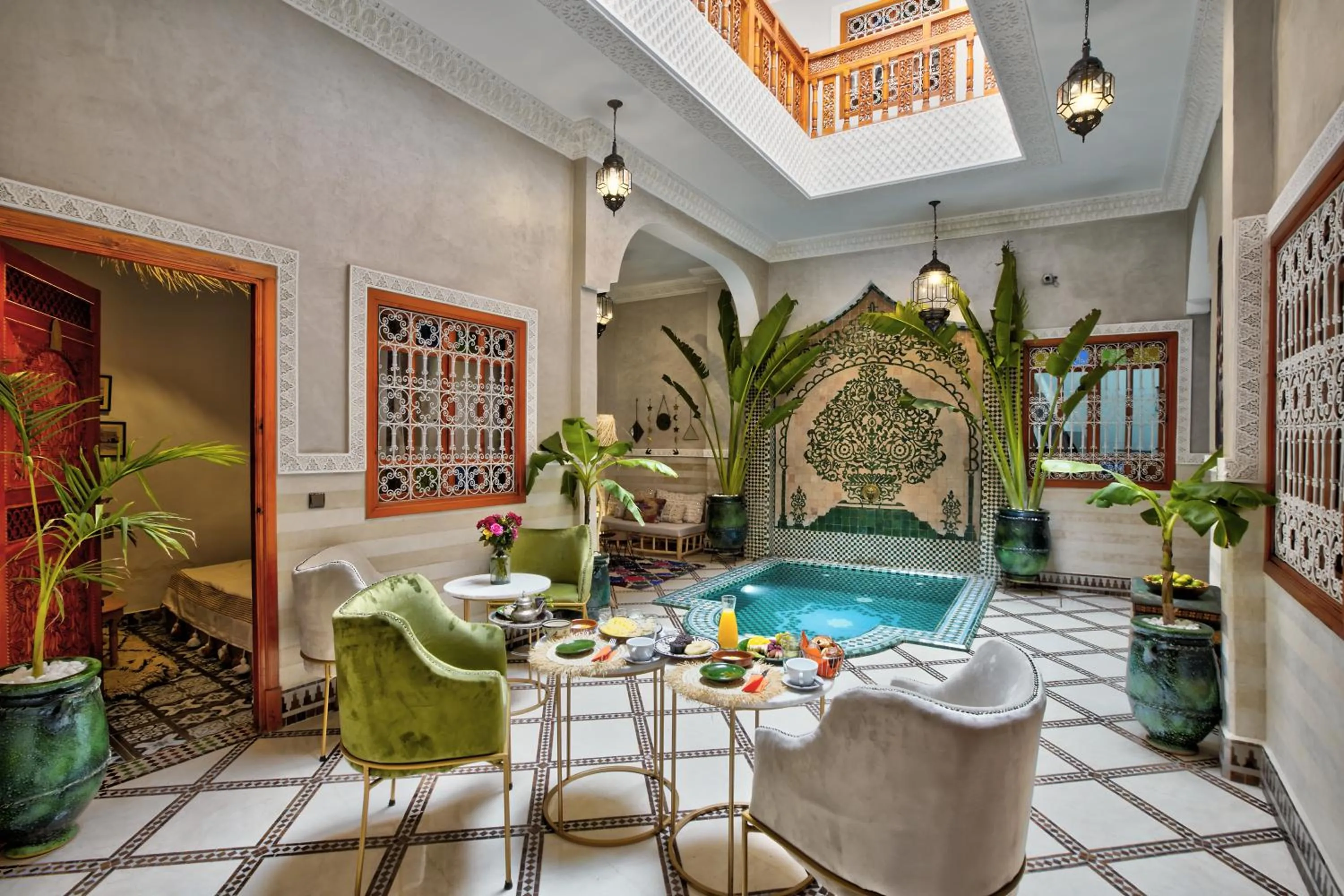 Swimming pool in Riad Arabkech