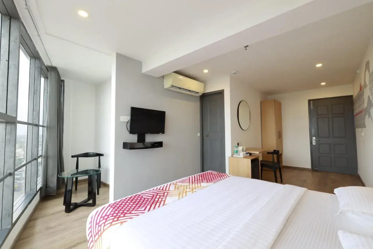 LUXE DOUBLE ROOM - single occupancy in Ginger Ahmedabad RTO Circle LUXE DOUBLE ROOM - single occupancy in Ginger Ahmedabad RTO Circle