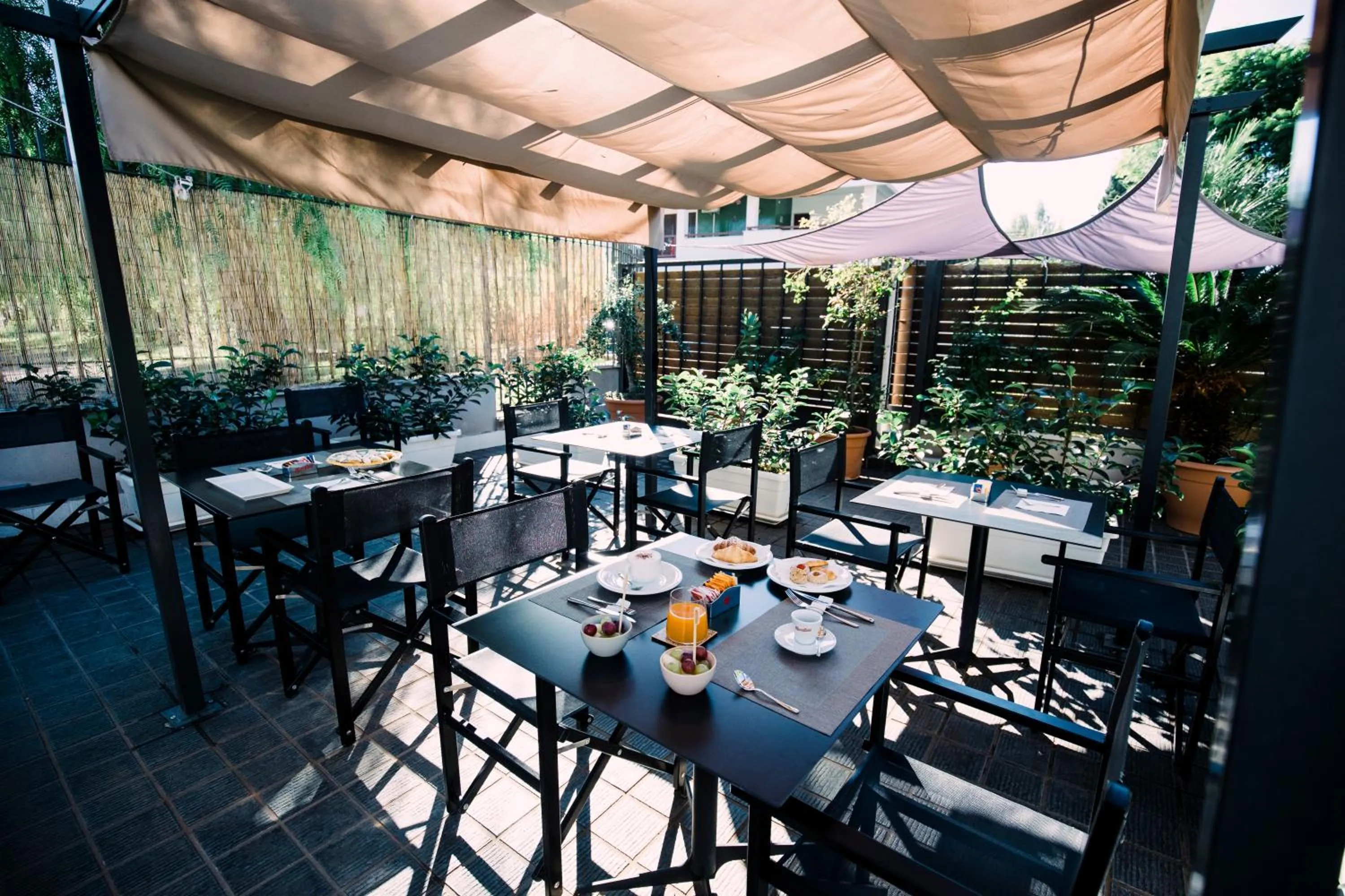 Food and drinks in Villa Calipso