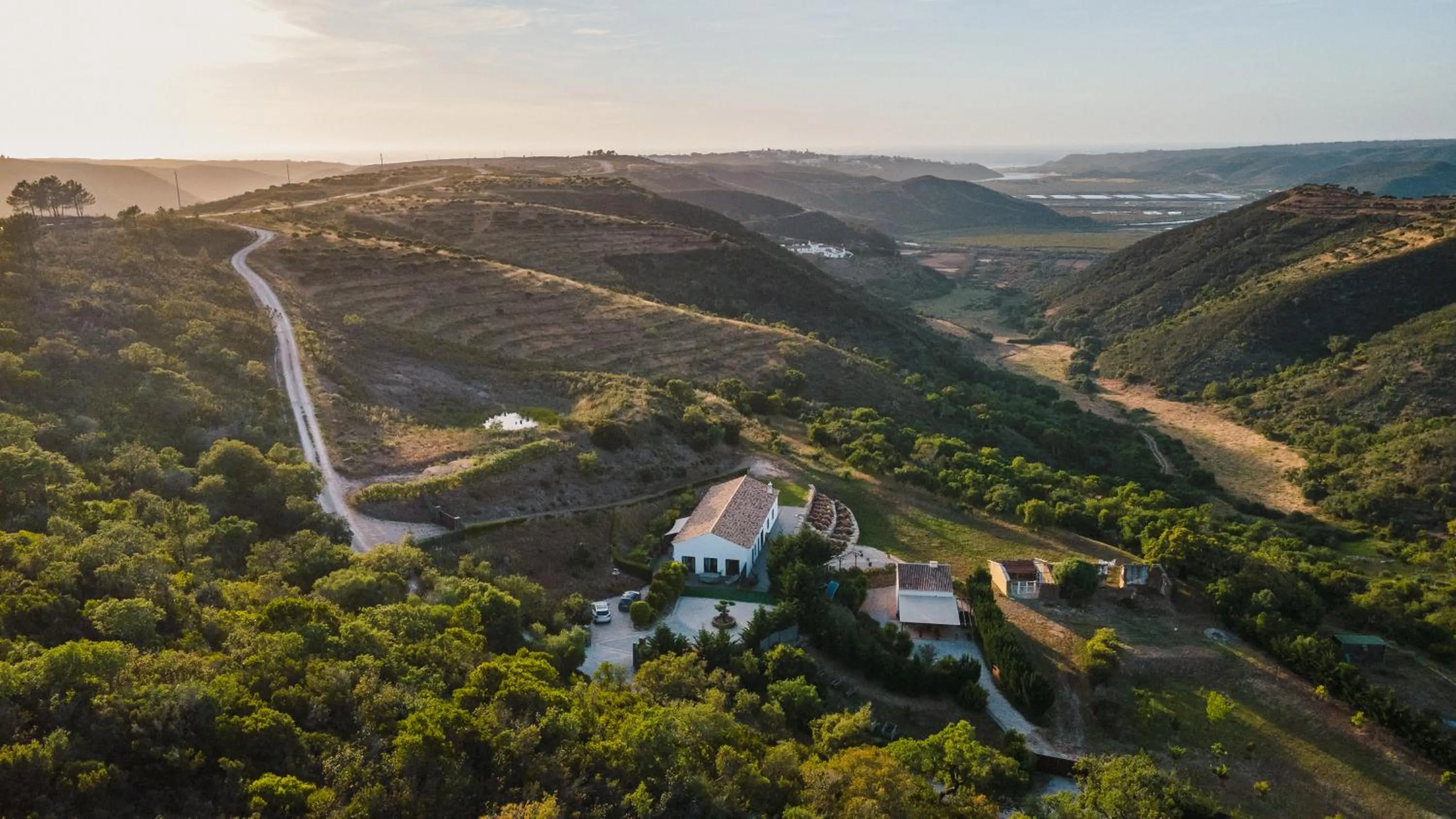 Bird's eye view in Salthouse Portugal - Exclusive East Apartment