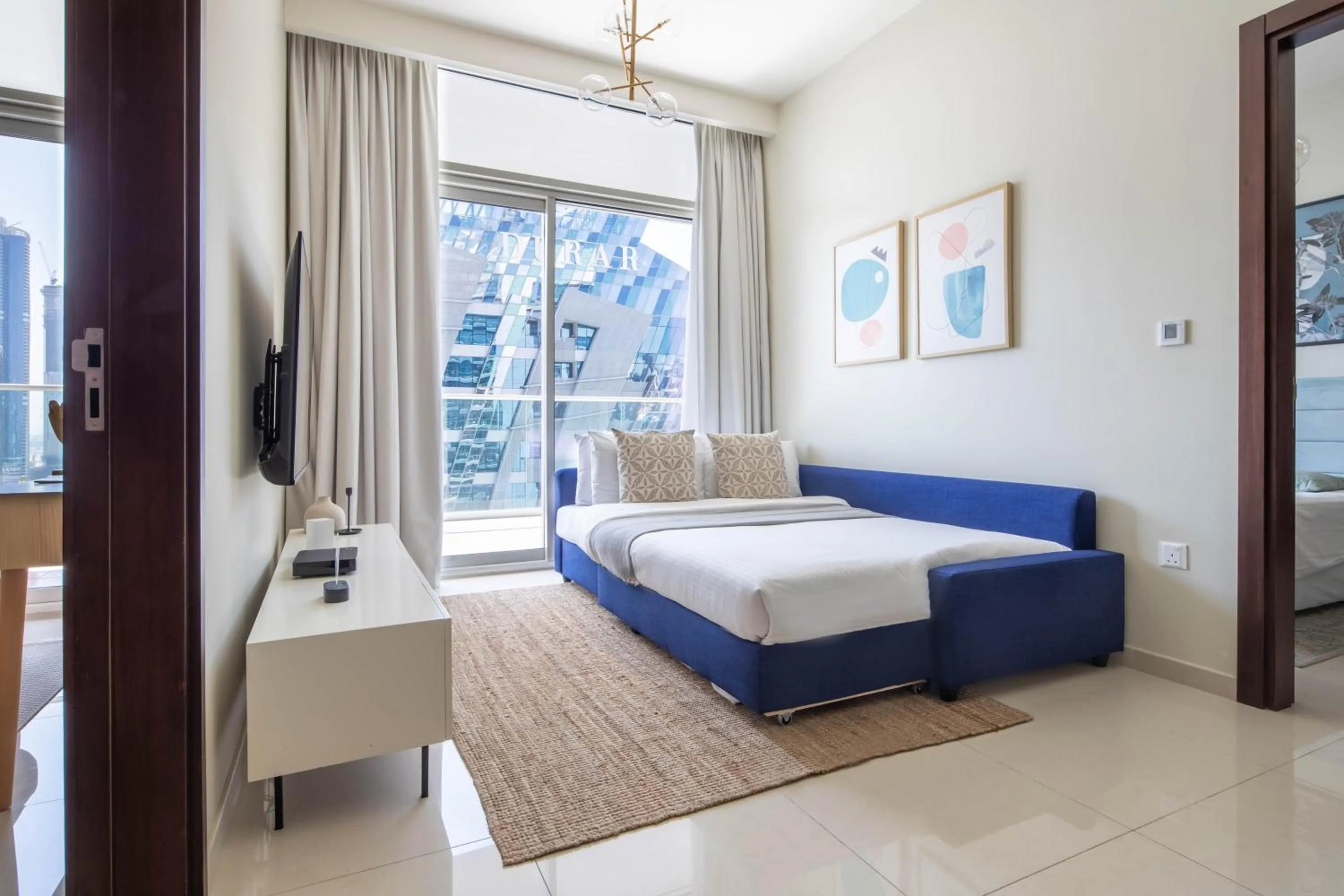 Bed in Frank Porter - Vera Residence