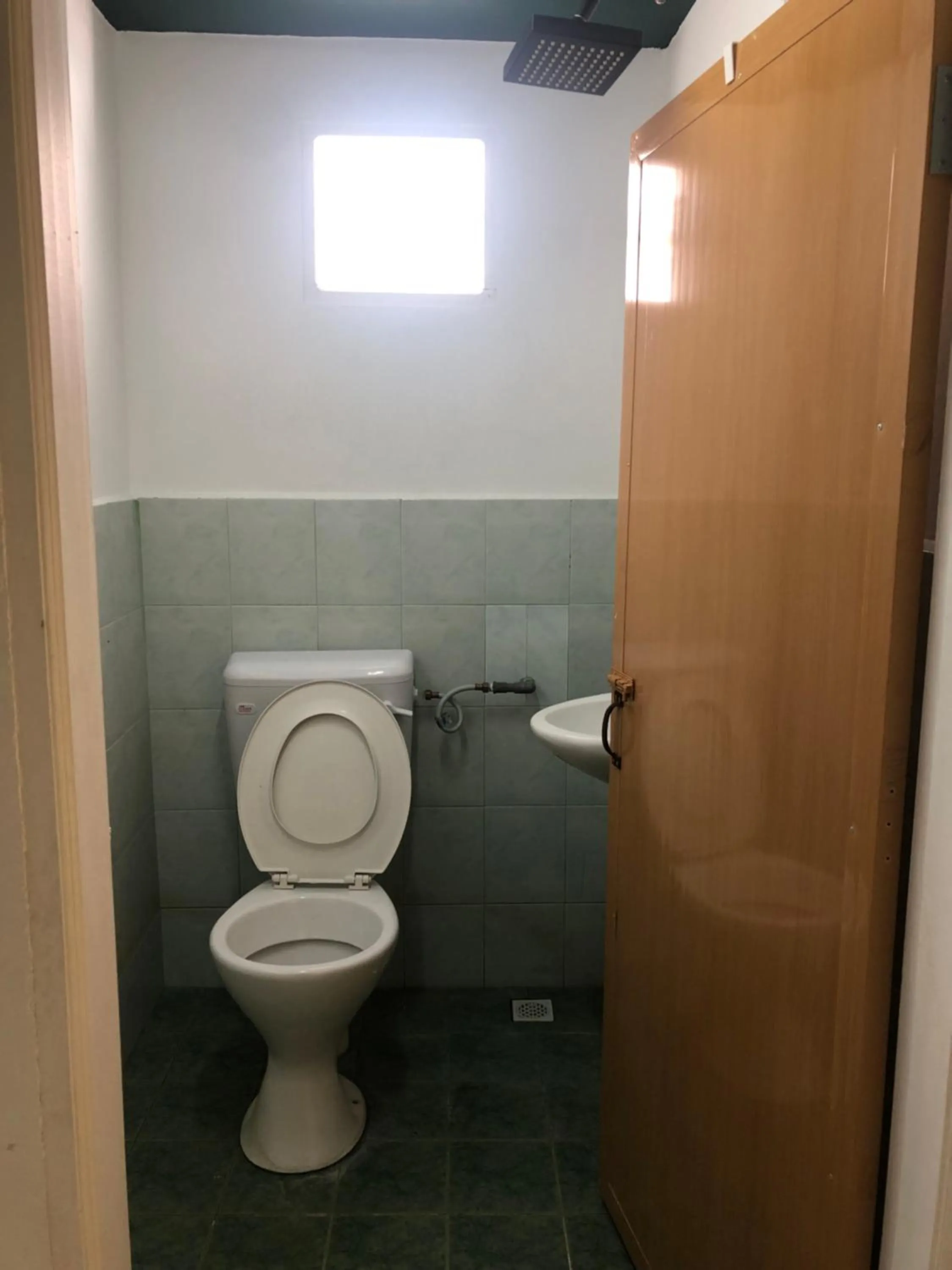 Toilet in Rumah Tepi Istana