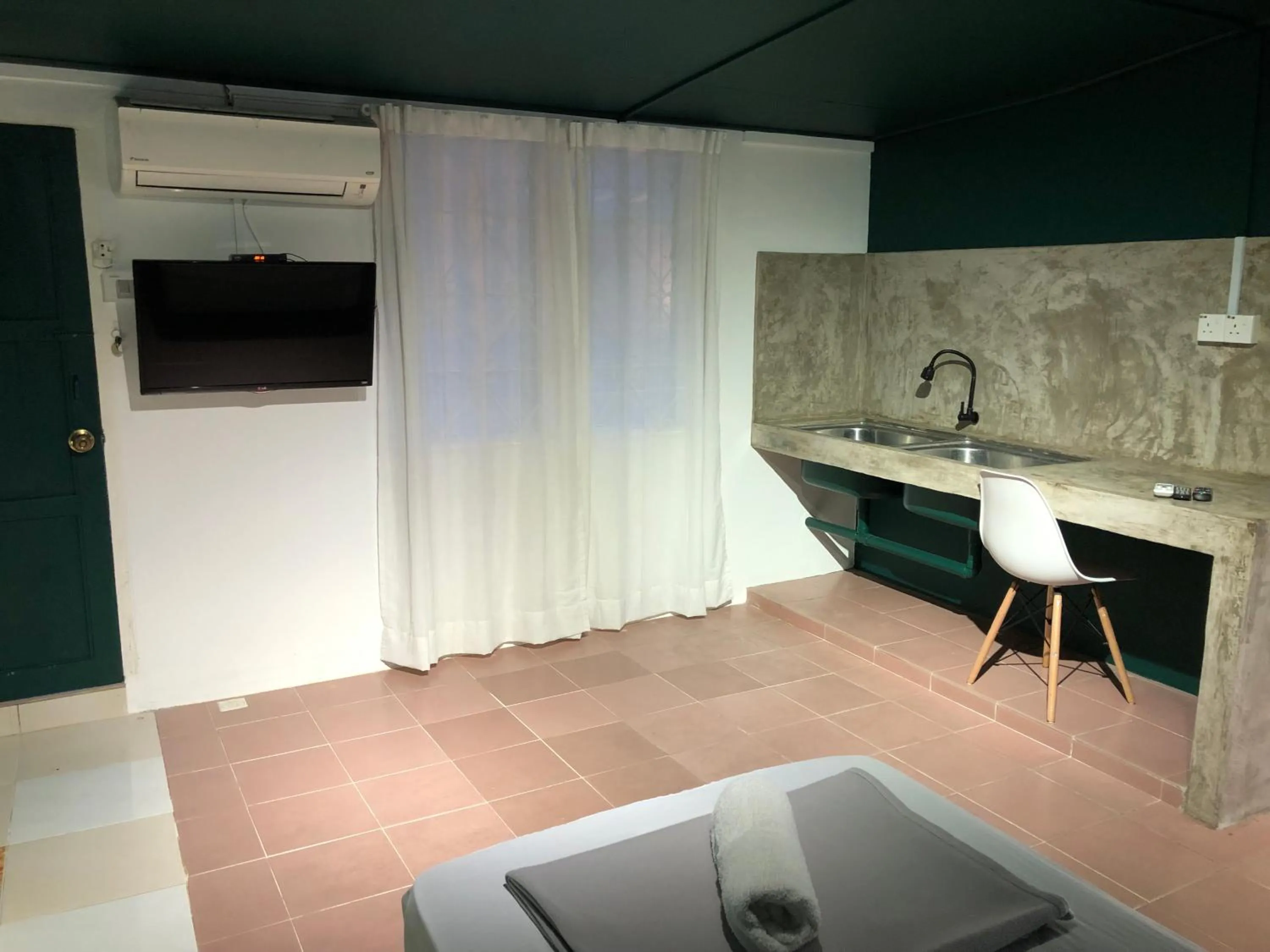 TV and multimedia in Rumah Tepi Istana