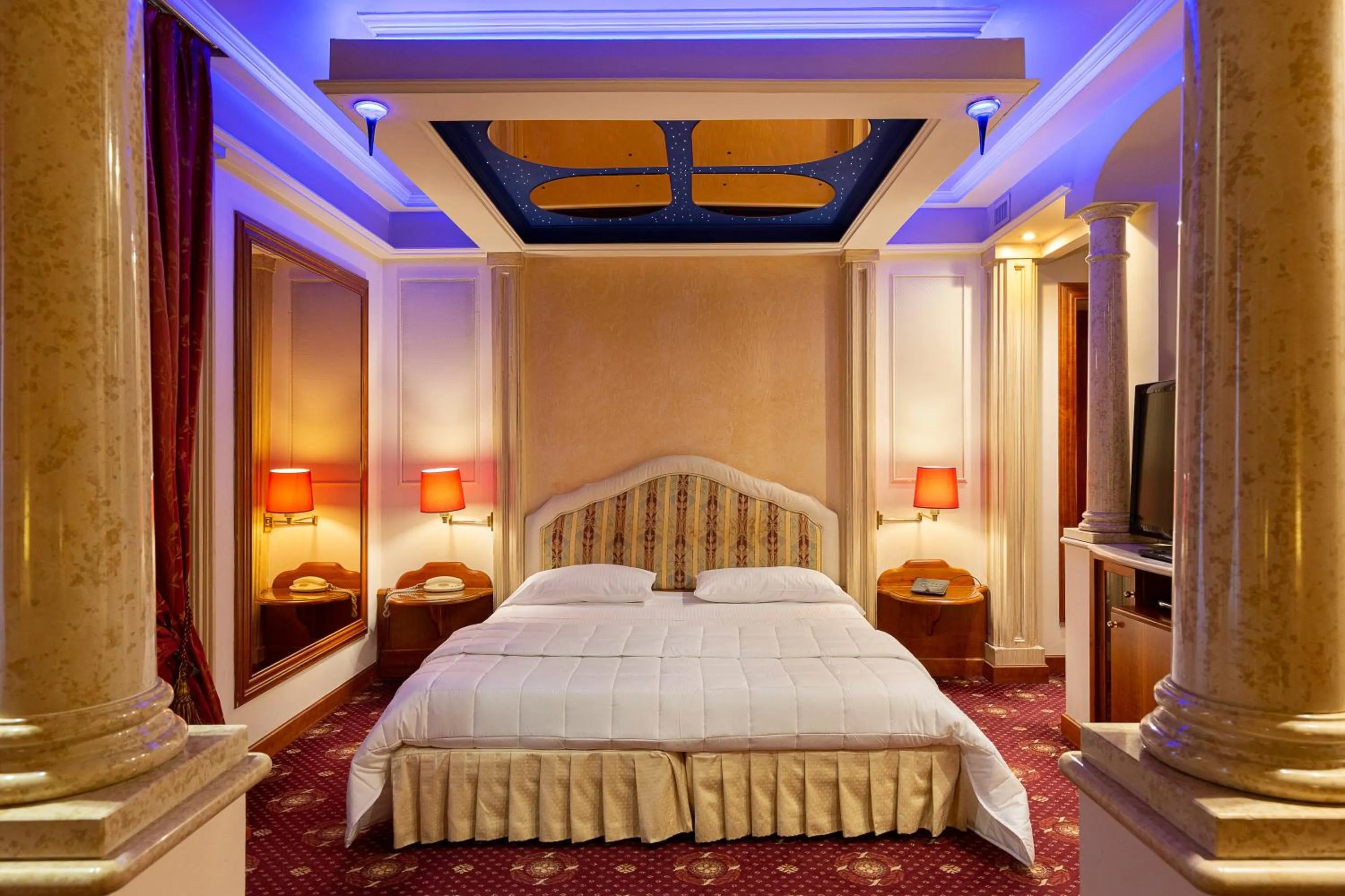 Bedroom, Bed in Dreamhotel