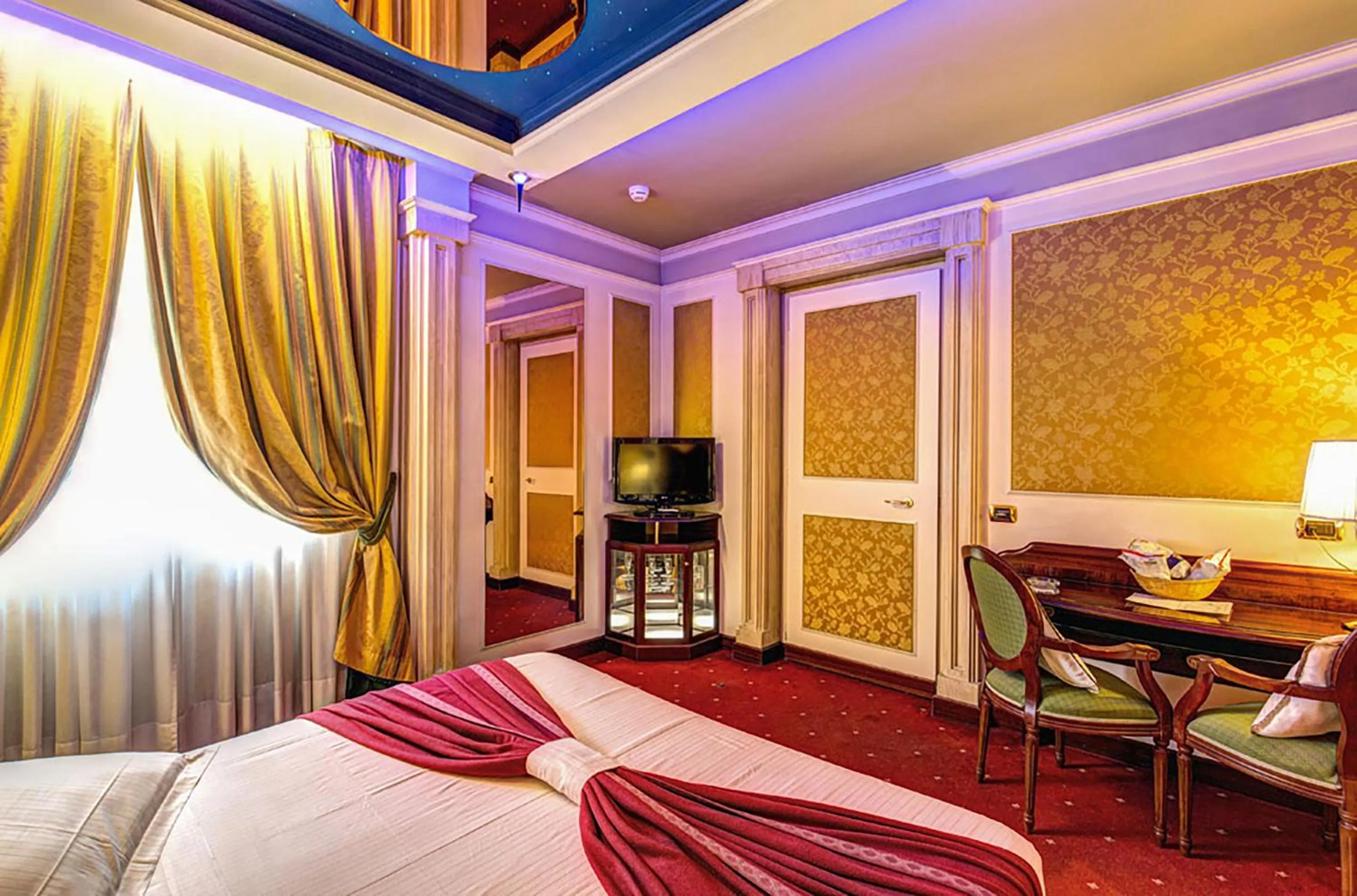 Bedroom, Bed in Dreamhotel