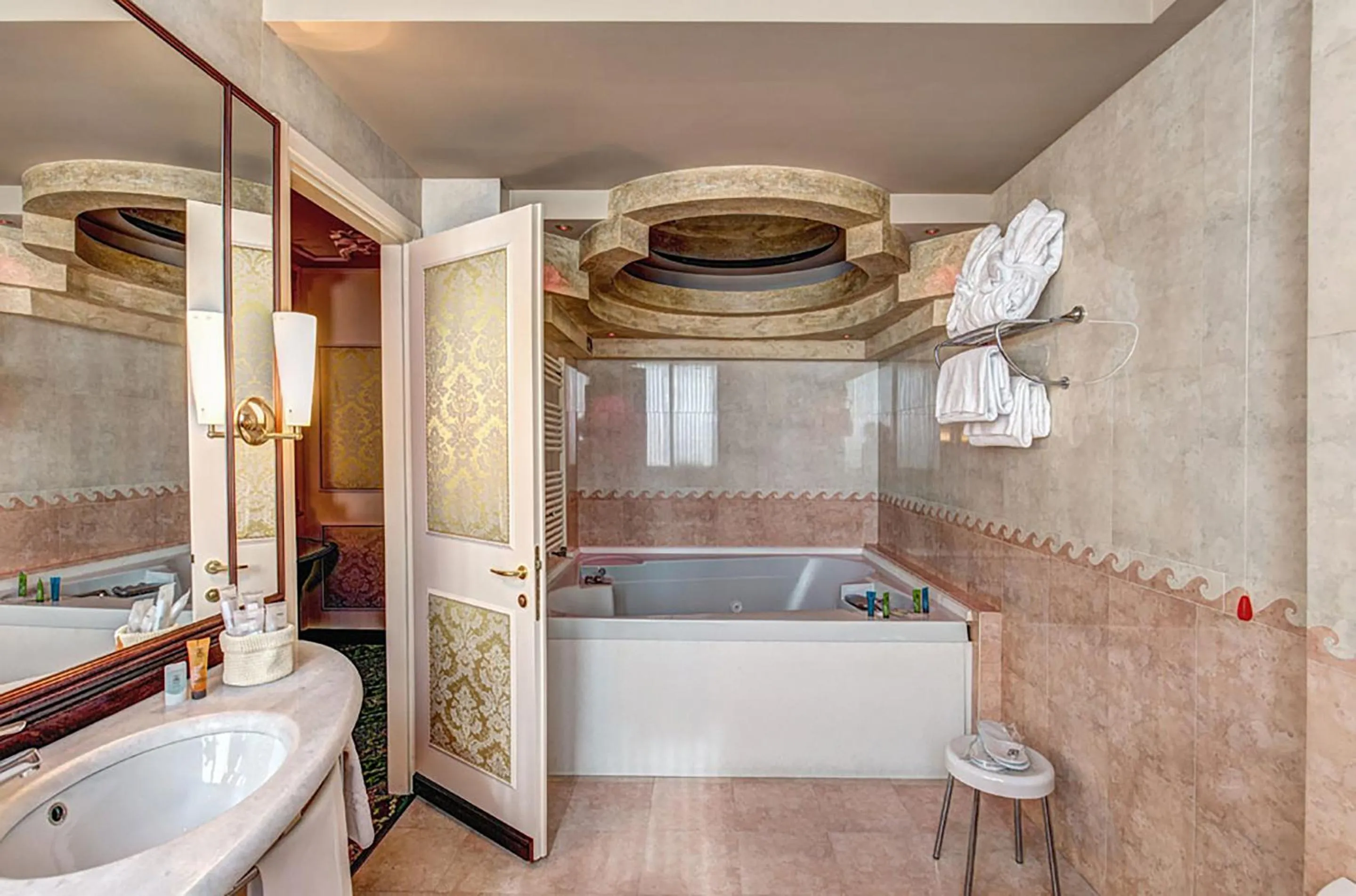 Bathroom in Dreamhotel