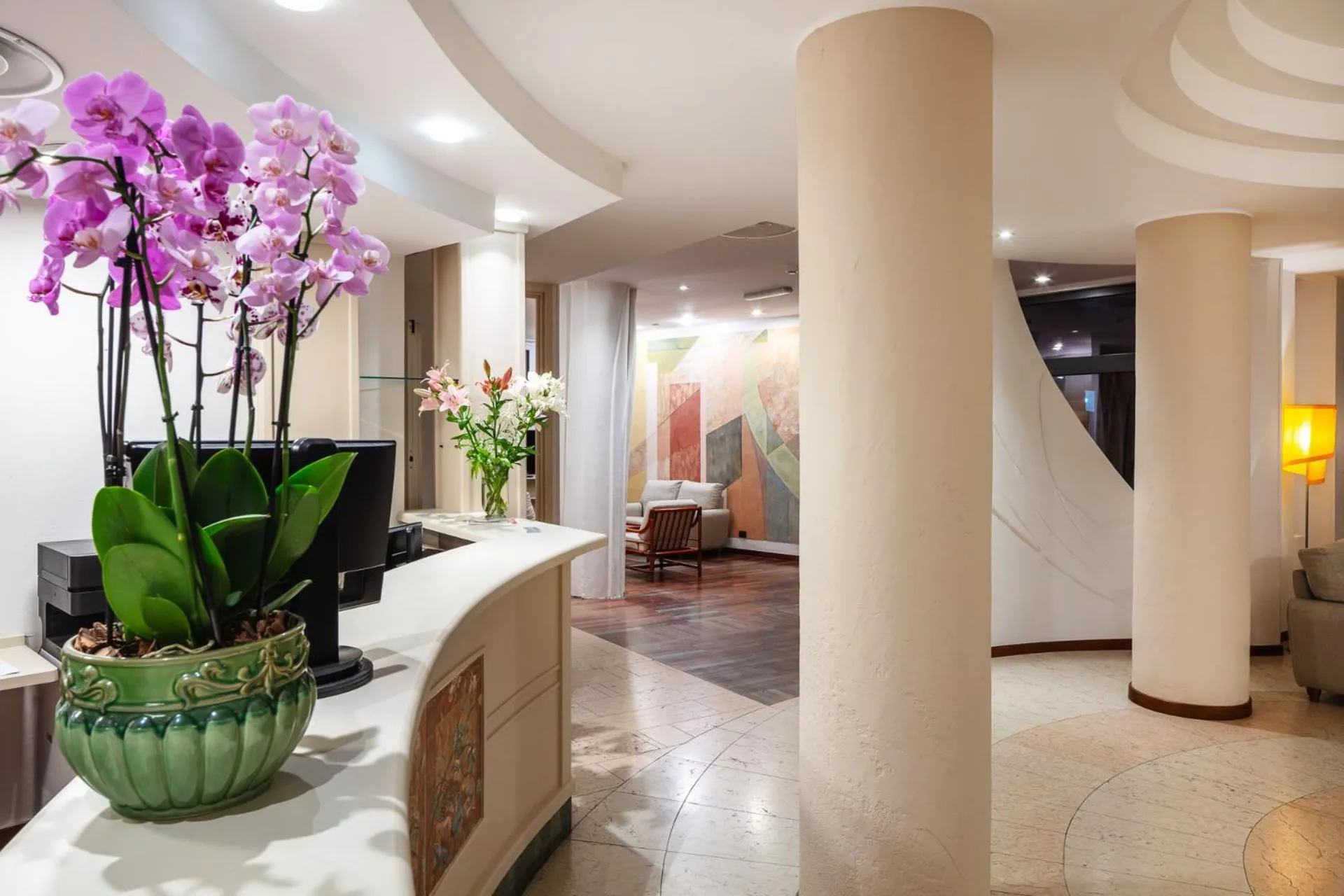 Lobby or reception in Hotel Carlo Felice Sassari