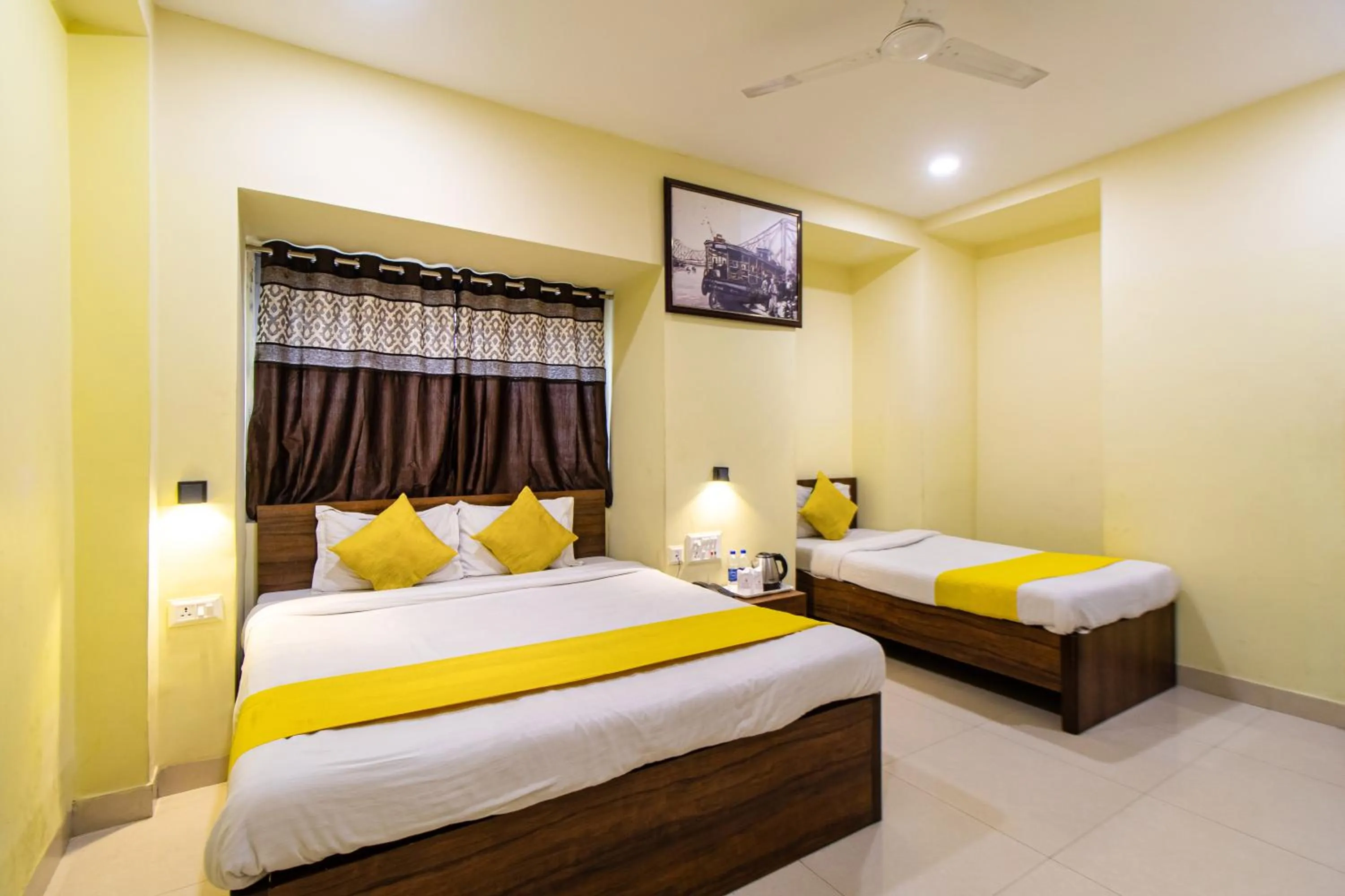 Bed in Hotel Park Central