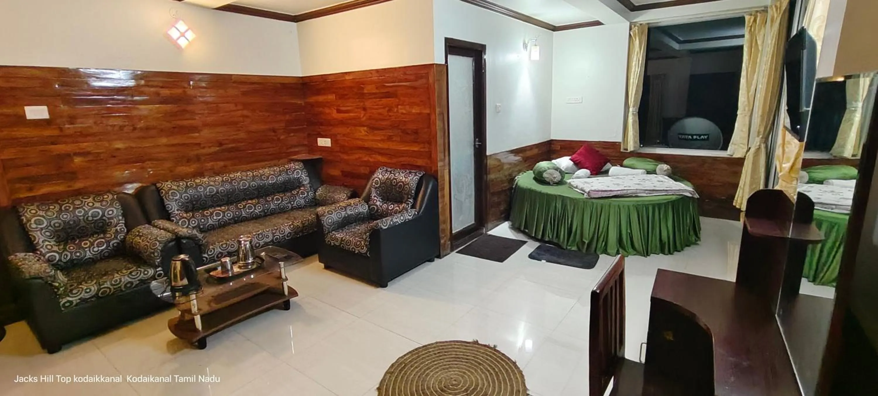 Bed in The Jacks Hilltop Resort Kodaikanal