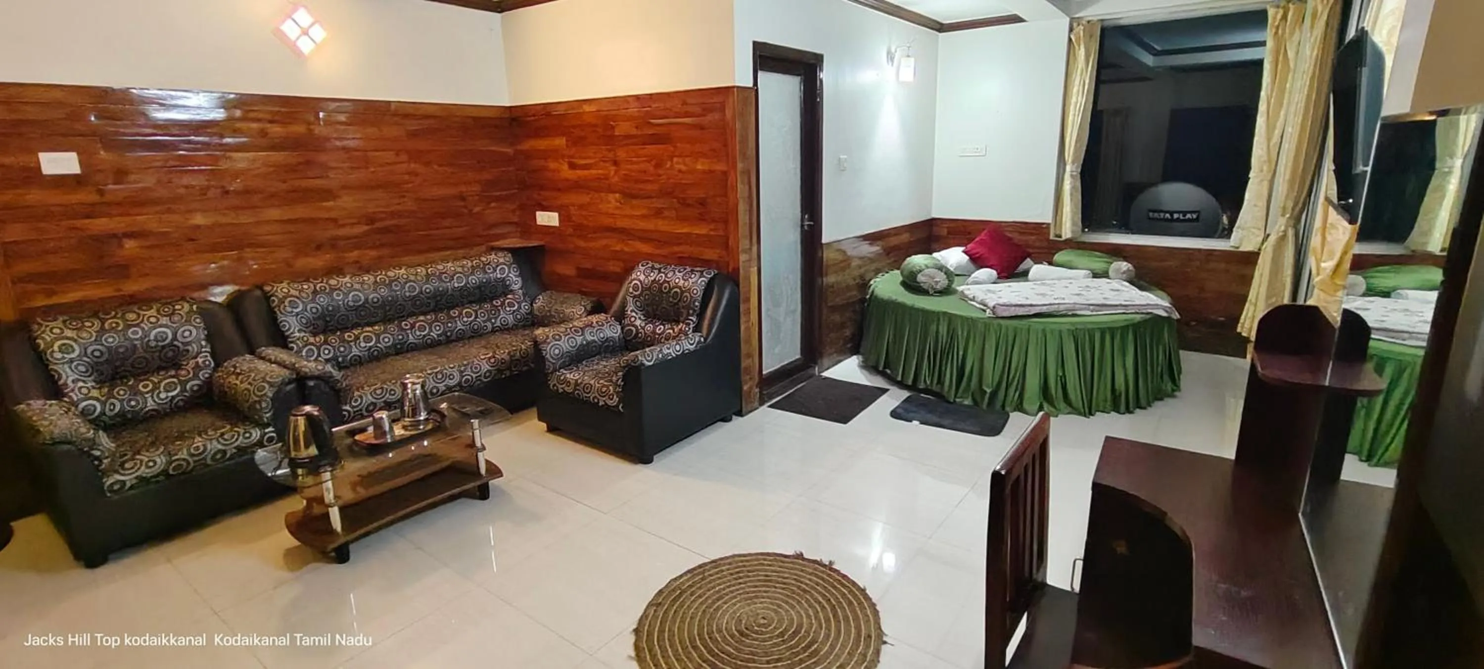 Bed in The Jacks Hilltop Resort Kodaikanal