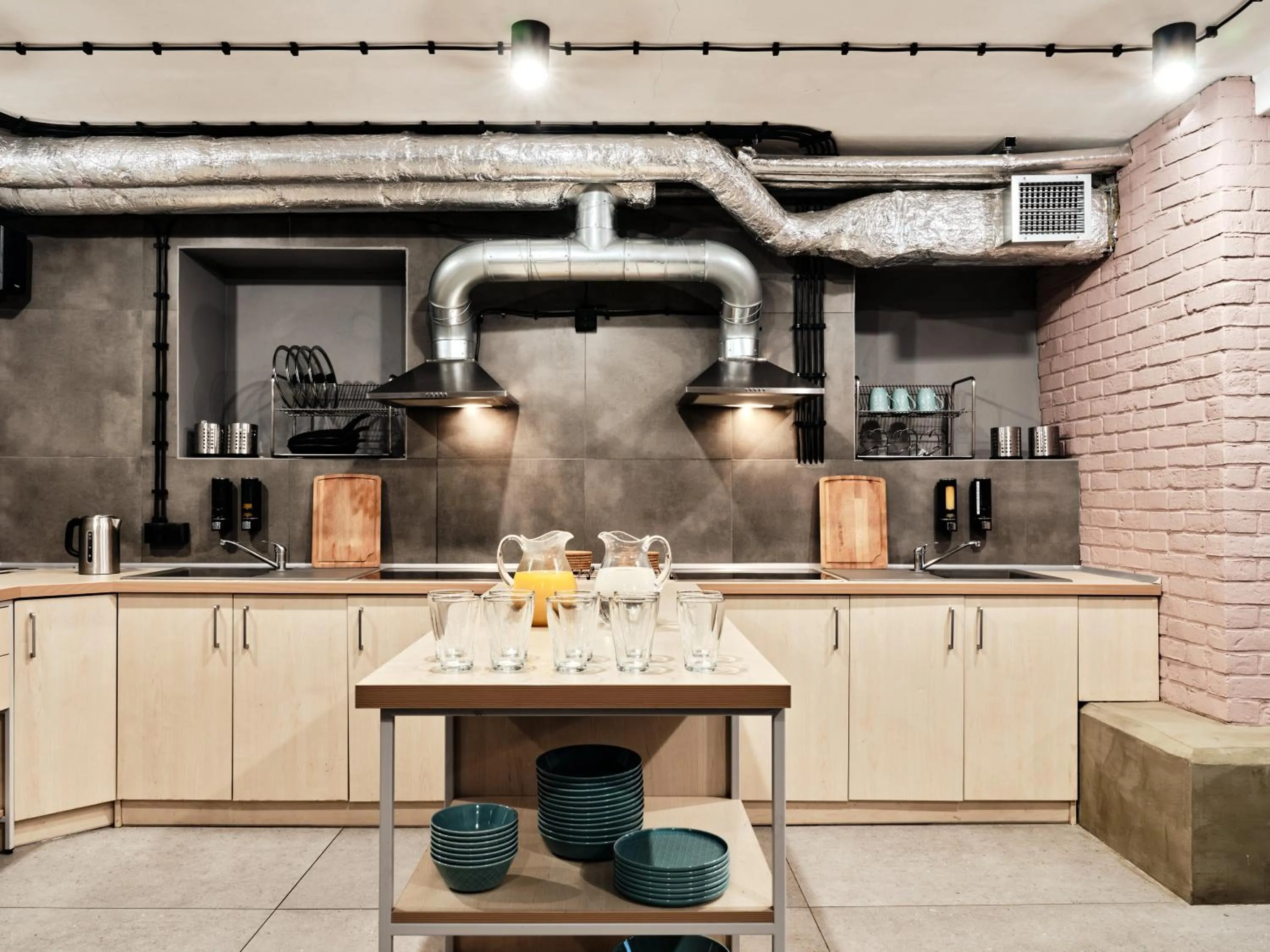 Communal lounge/ TV room in HOLA GDYNIA