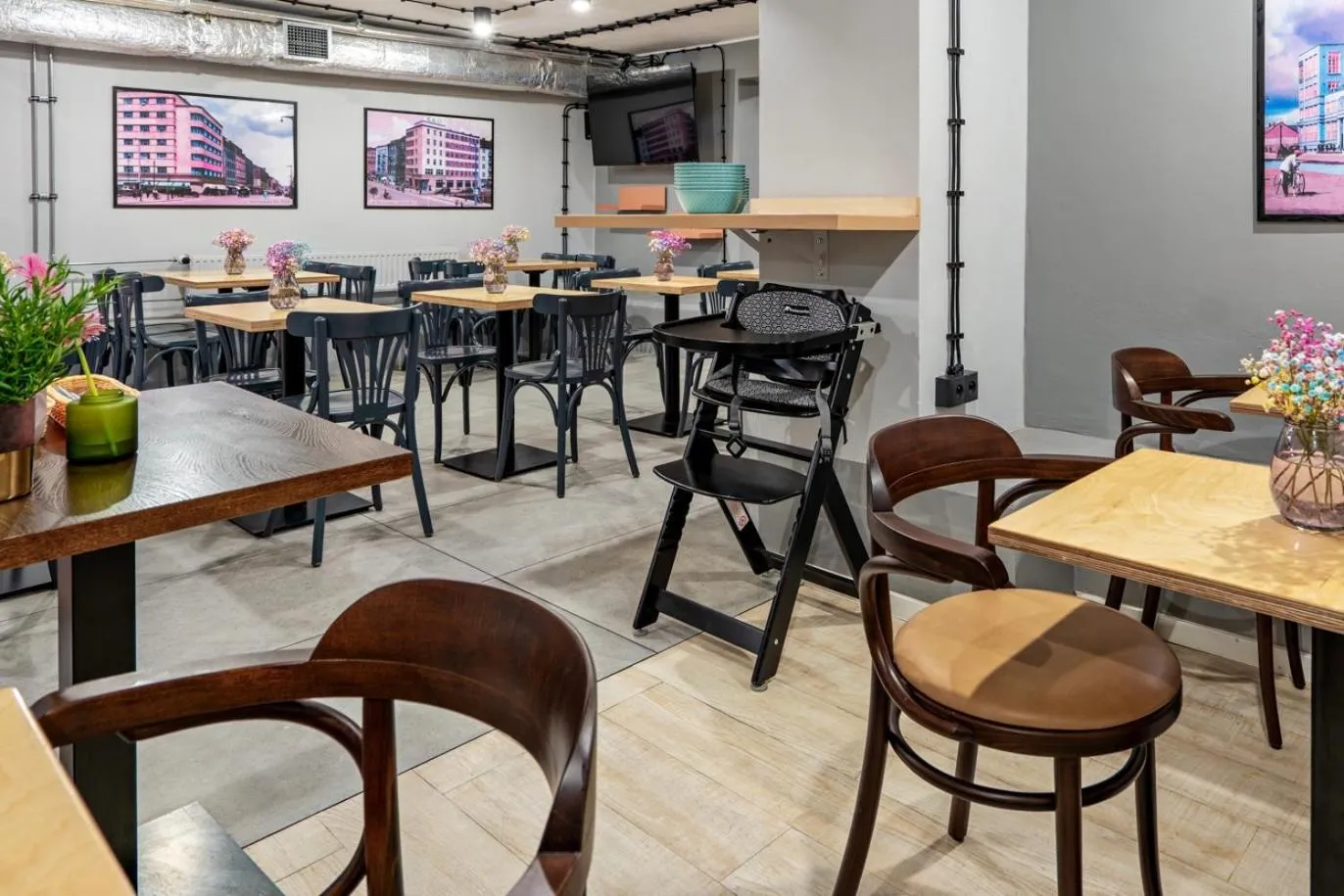 Food and drinks in HOLA GDYNIA