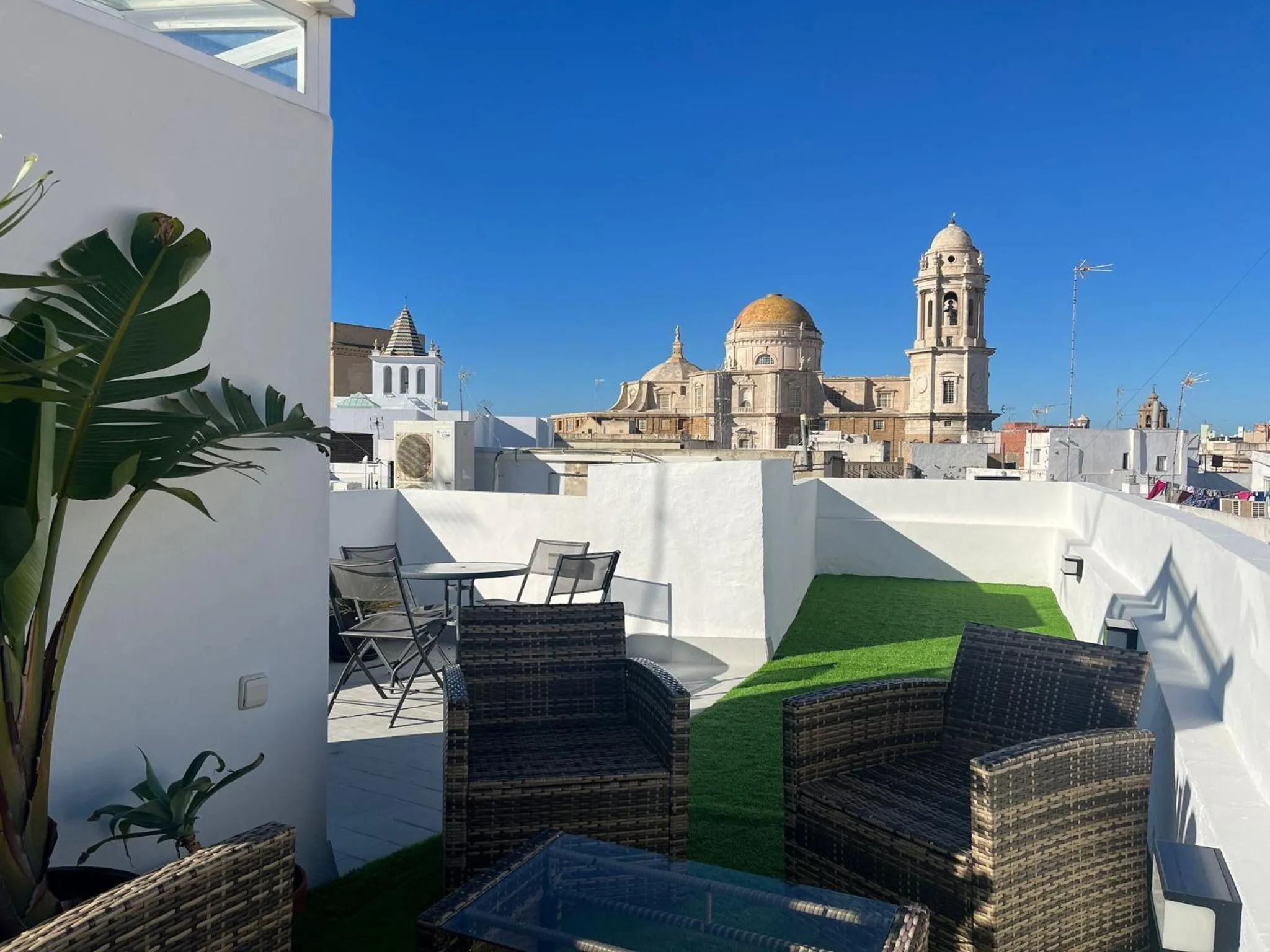 Balcony/Terrace in Hidden Gem Penthouse El Mesón