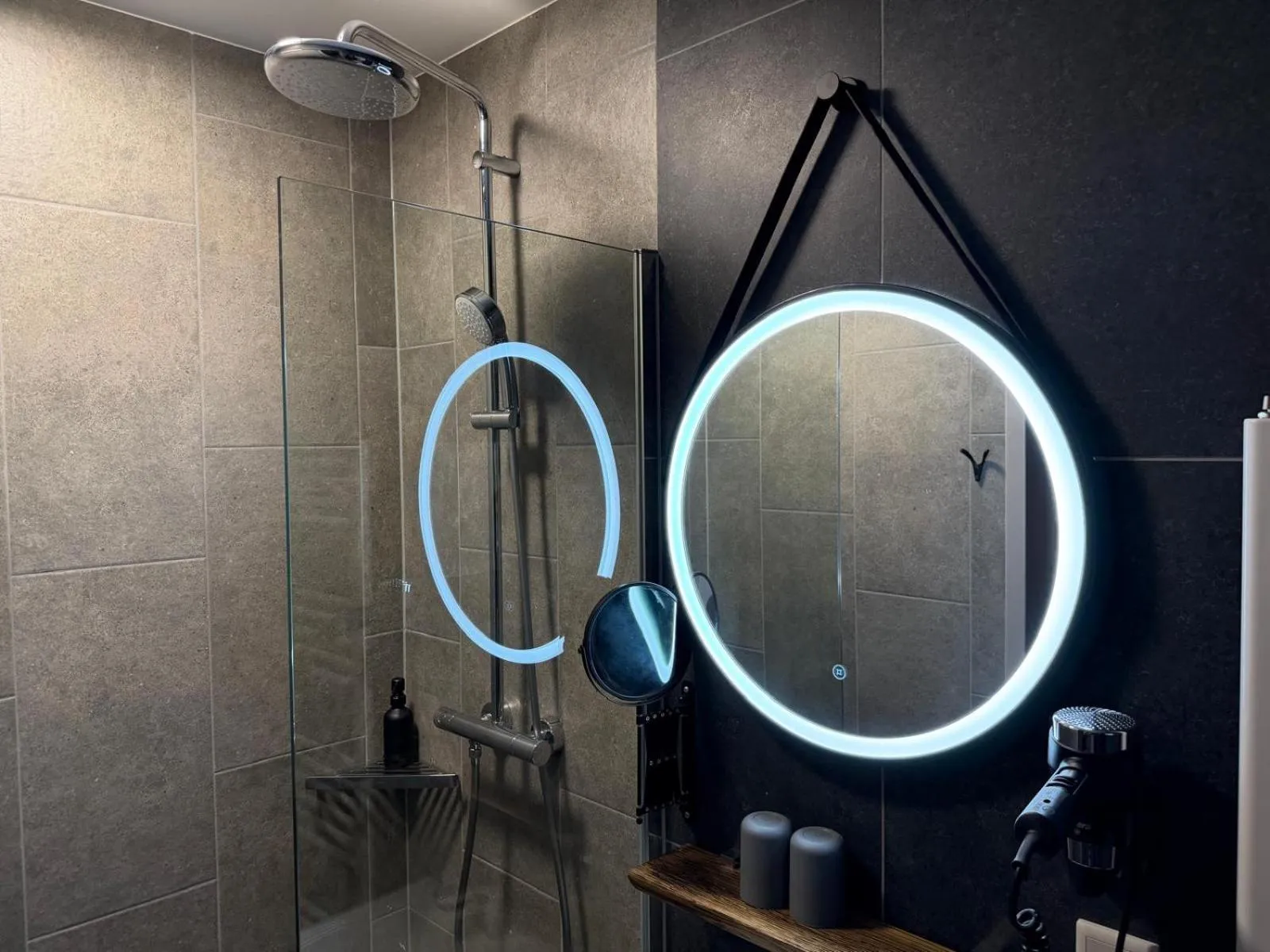 Shower in Aparthotel Fairschlafen Minden