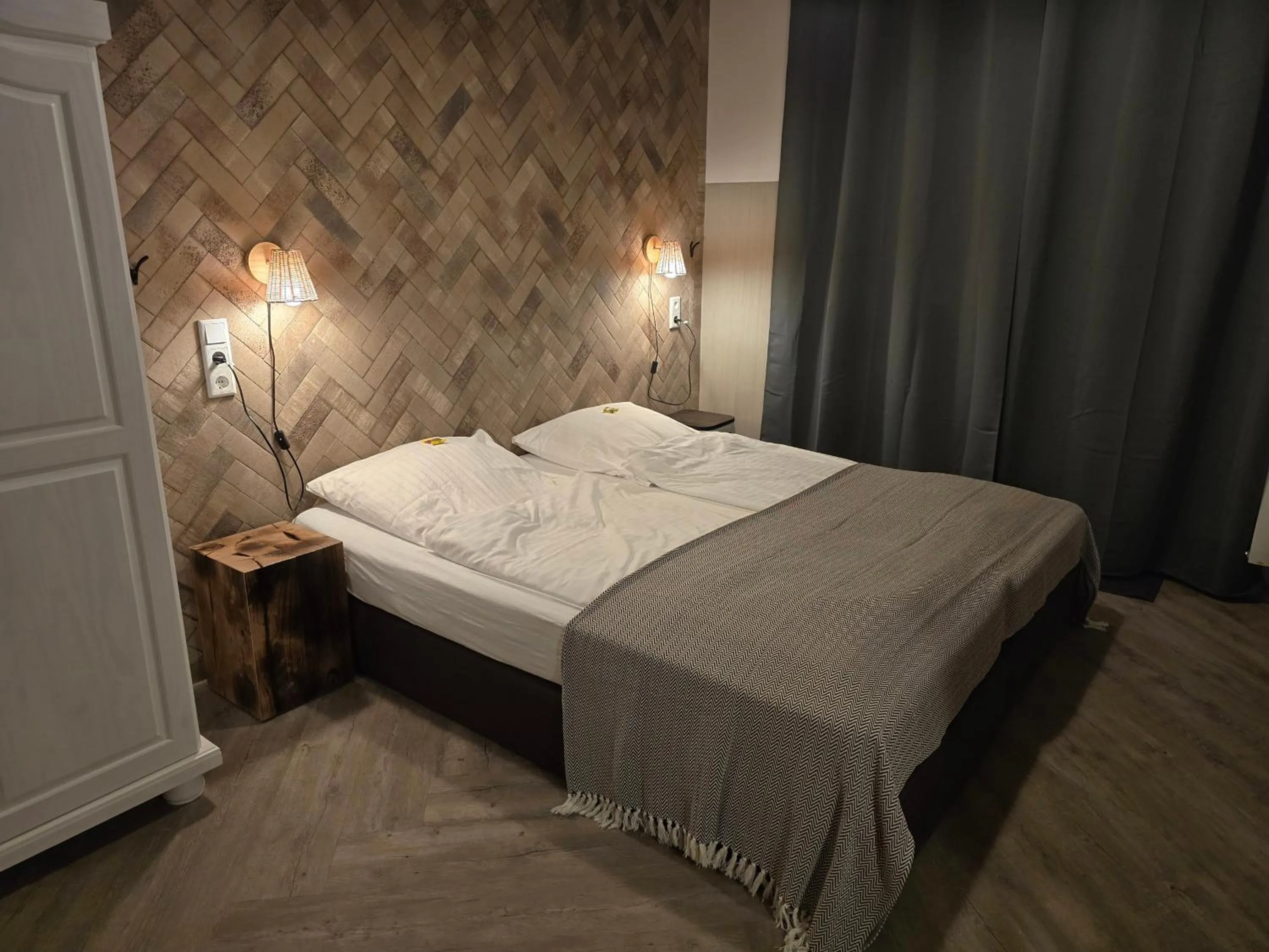 Bedroom, Bed in Aparthotel Fairschlafen Minden