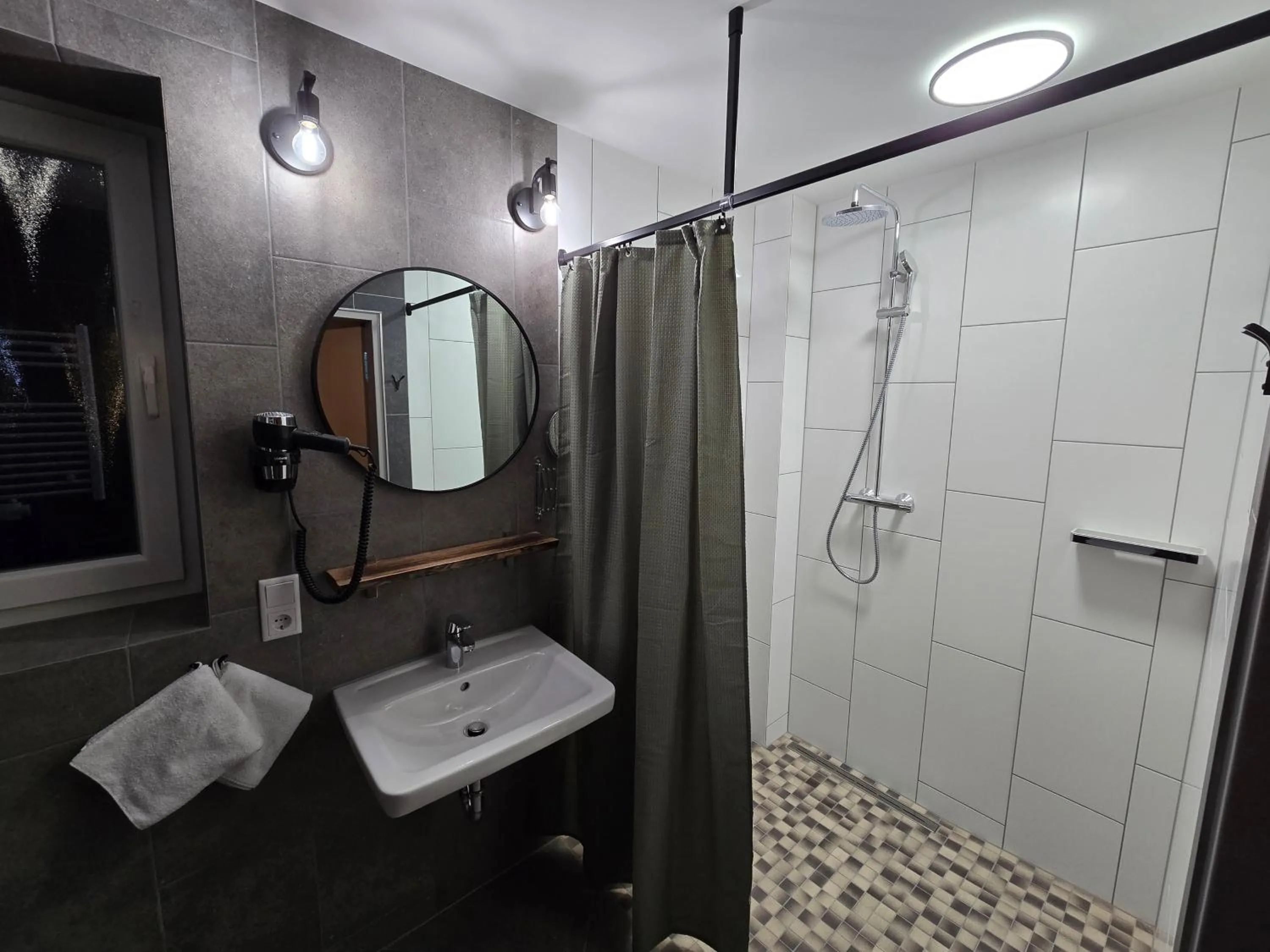 Shower in Aparthotel Fairschlafen Minden
