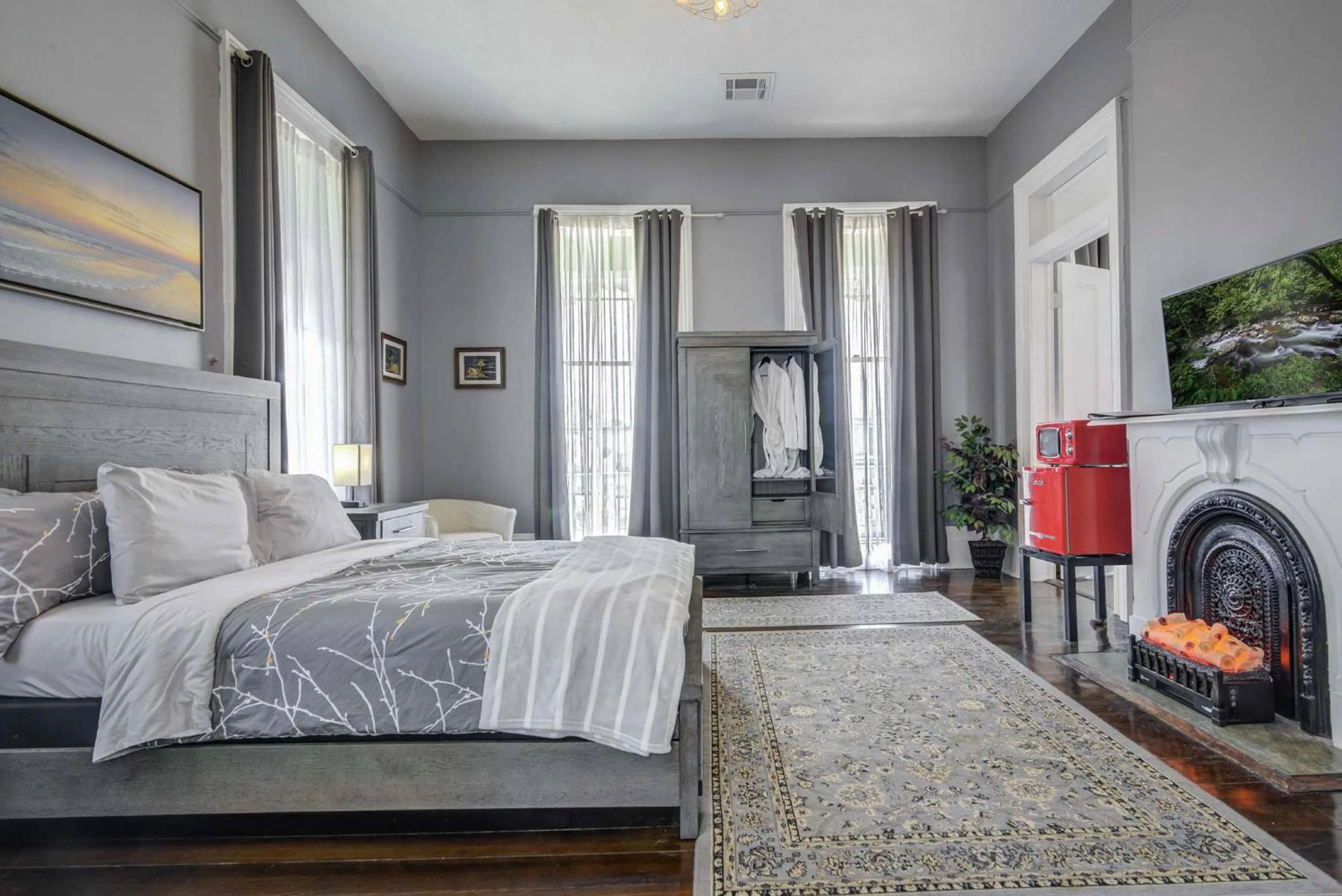 Bedroom, Bed in The George Manor