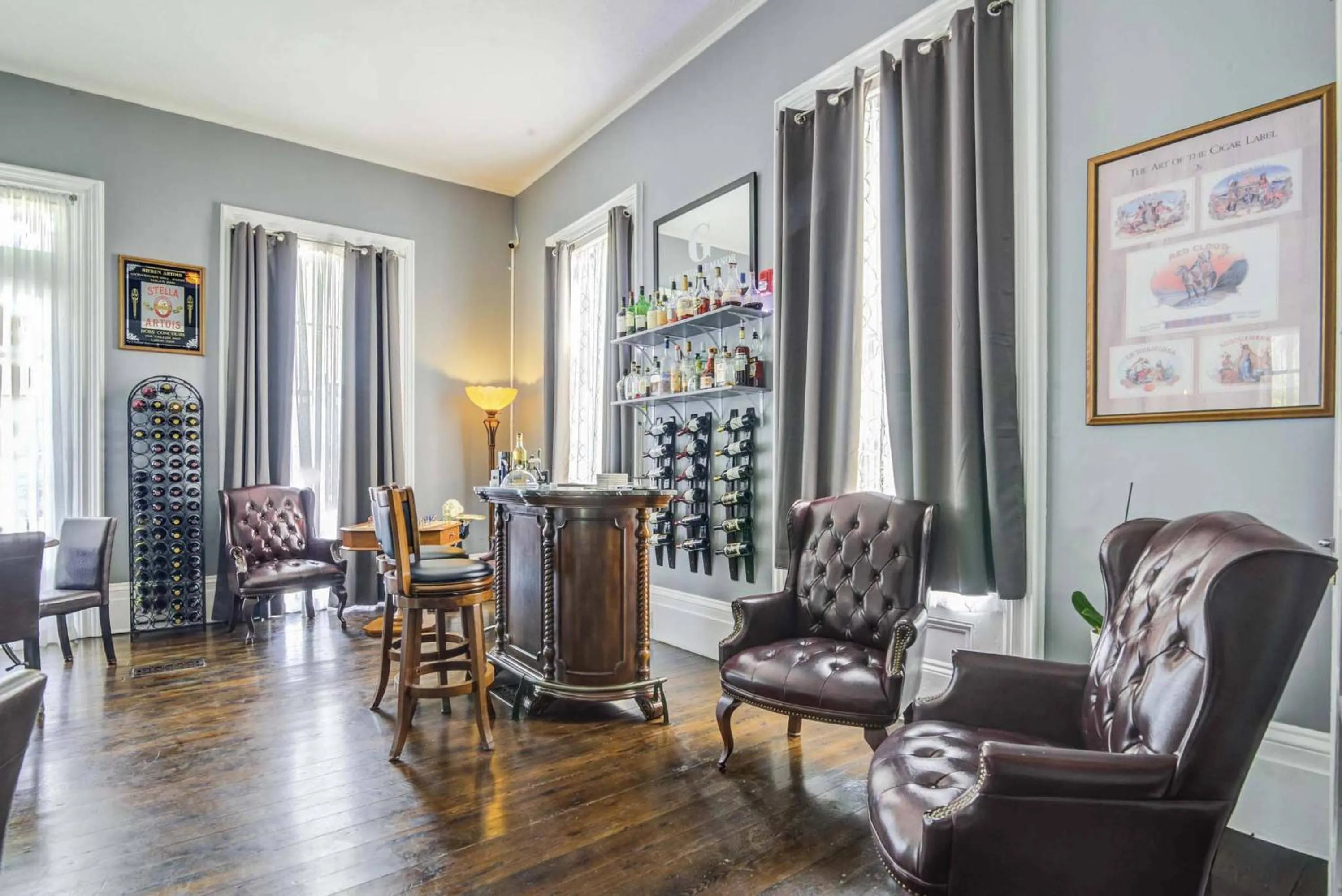 Lounge or bar in The George Manor