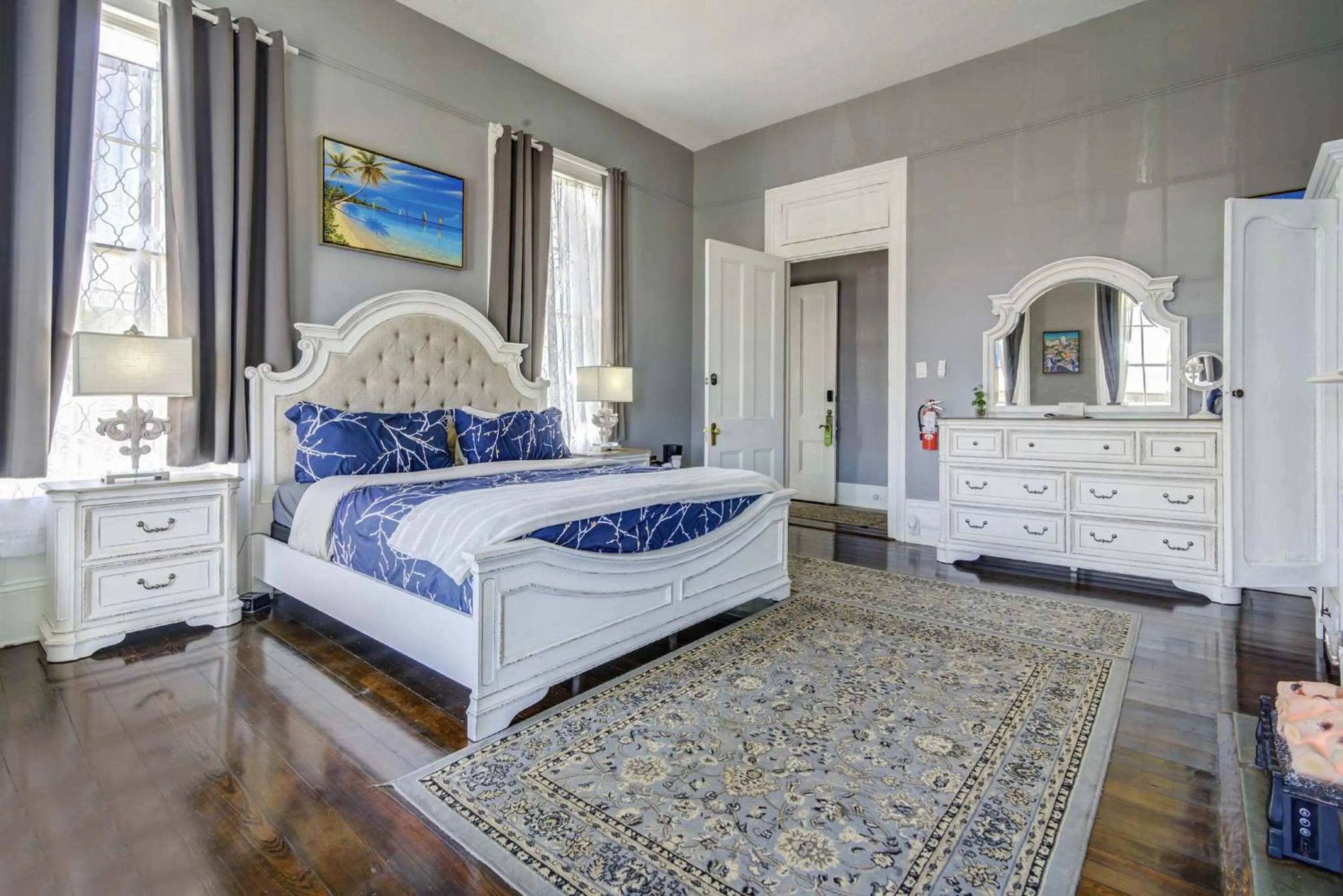 Bedroom, Bed in The George Manor