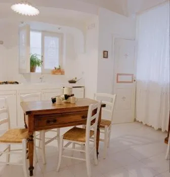 Kitchen or kitchenette in Villaggio In Case Sparse Nel Centro Storico