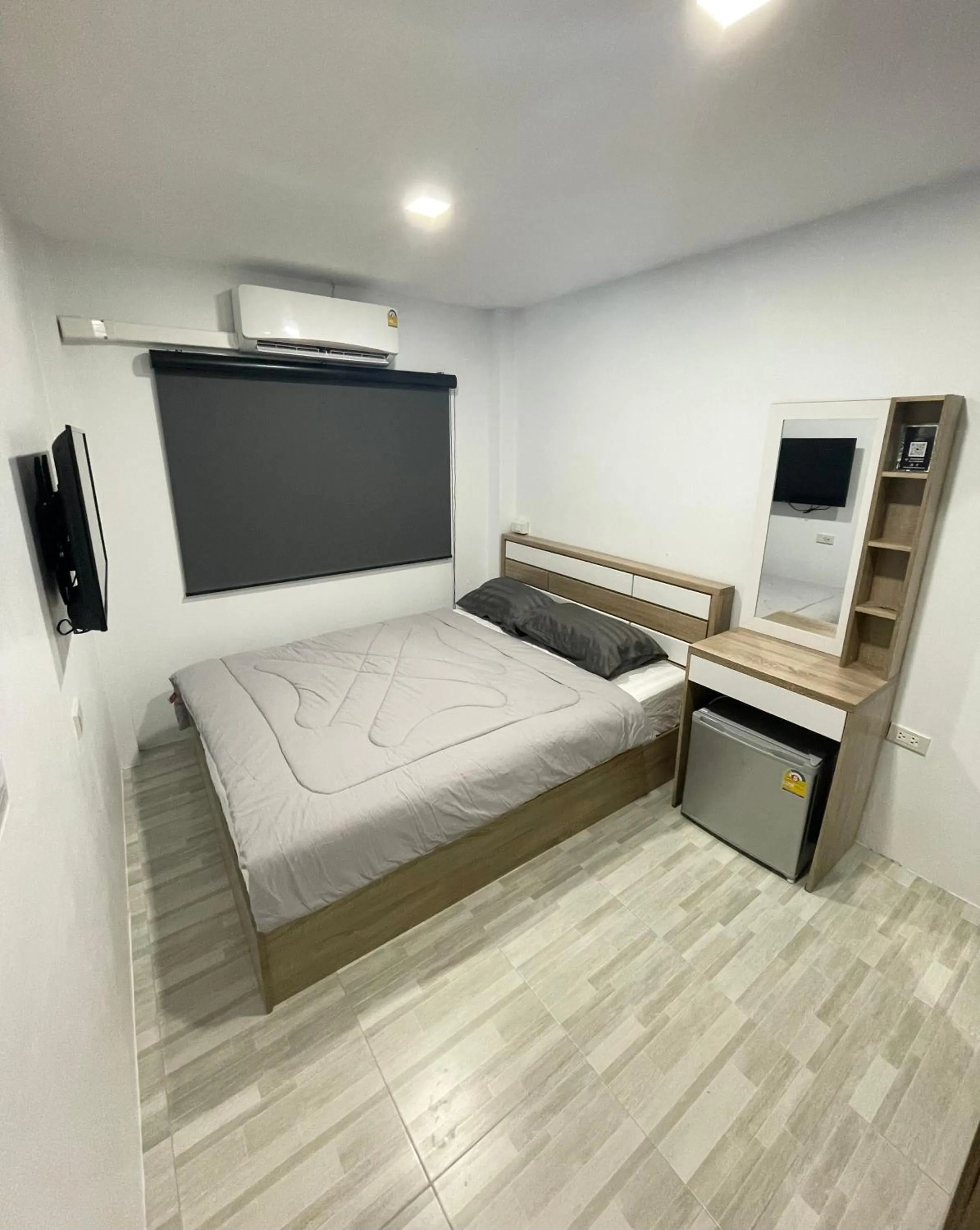 Bed in Garden Beach Sea View Patong