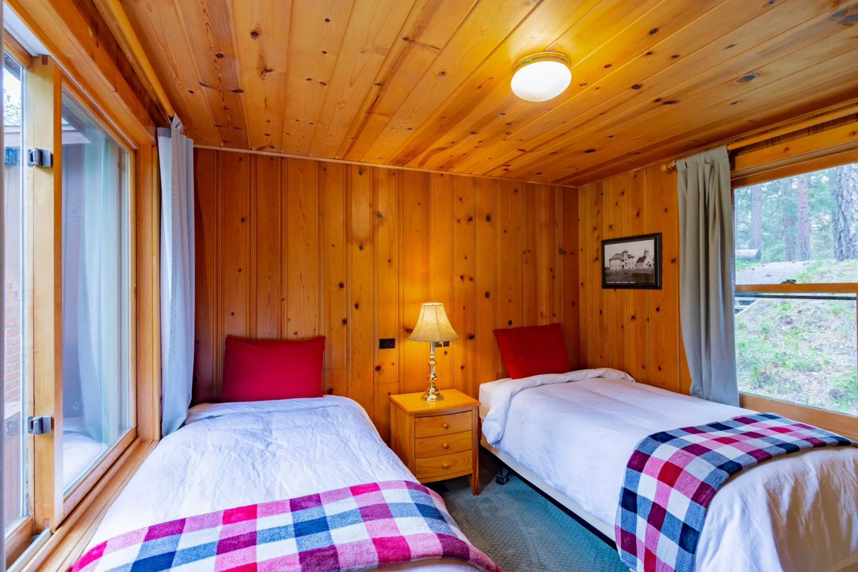 Bed in Lake Creek Lodge