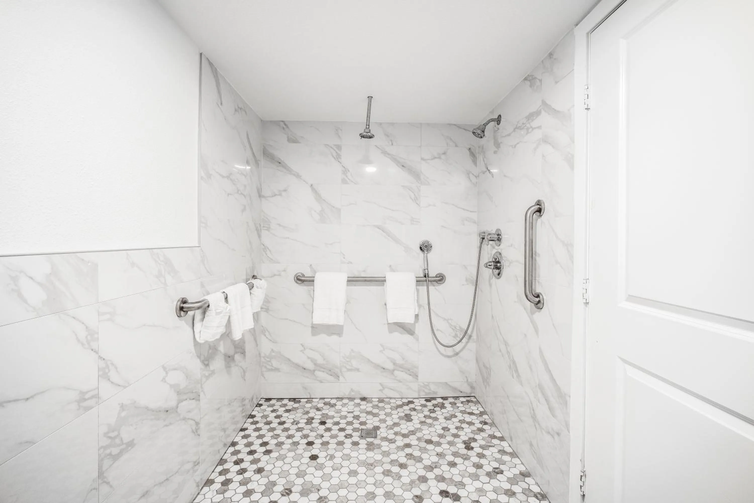 Bathroom in Aspire Inn Studios & Spas