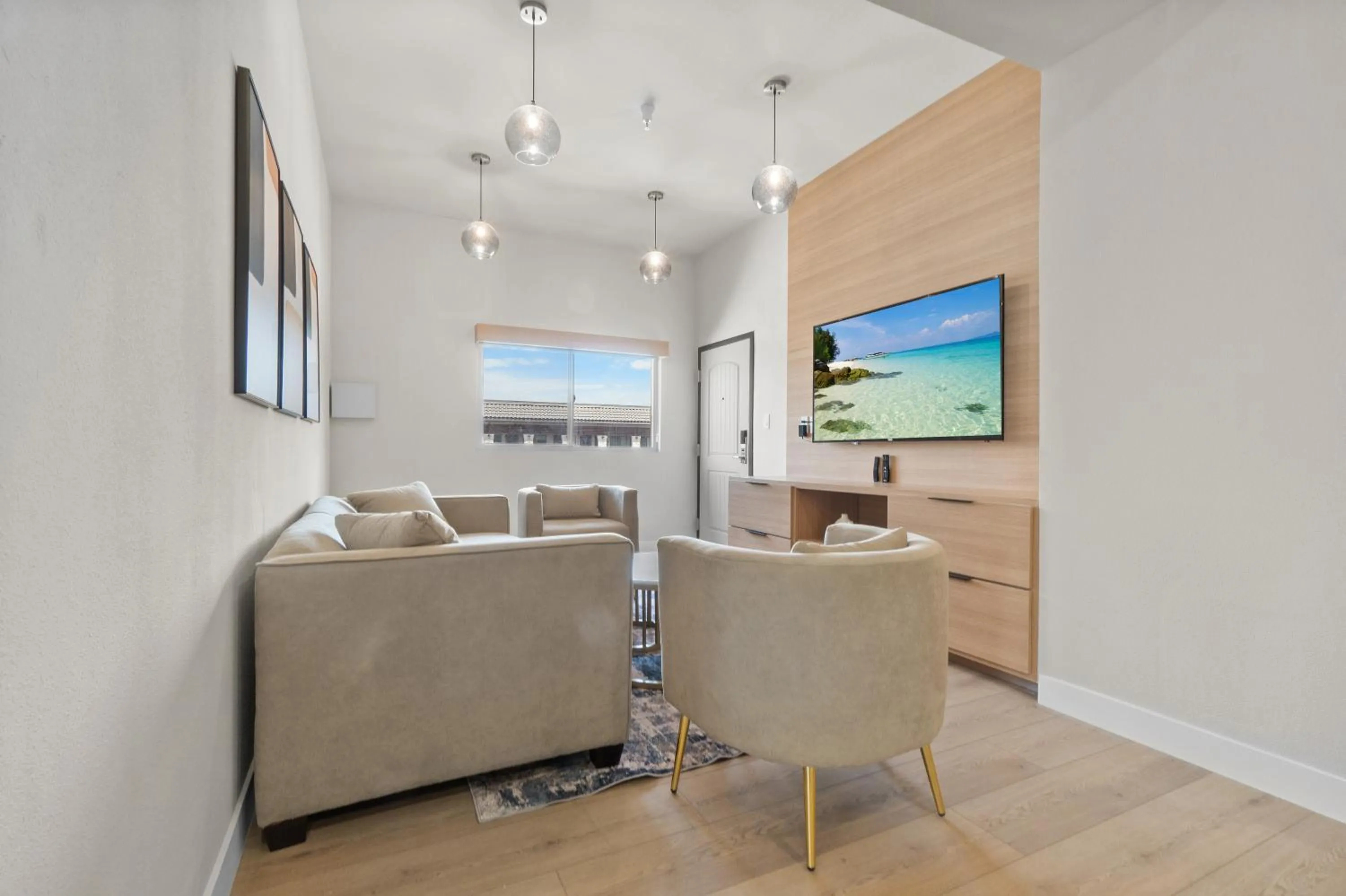 Living room in Aspire Inn Studios & Spas