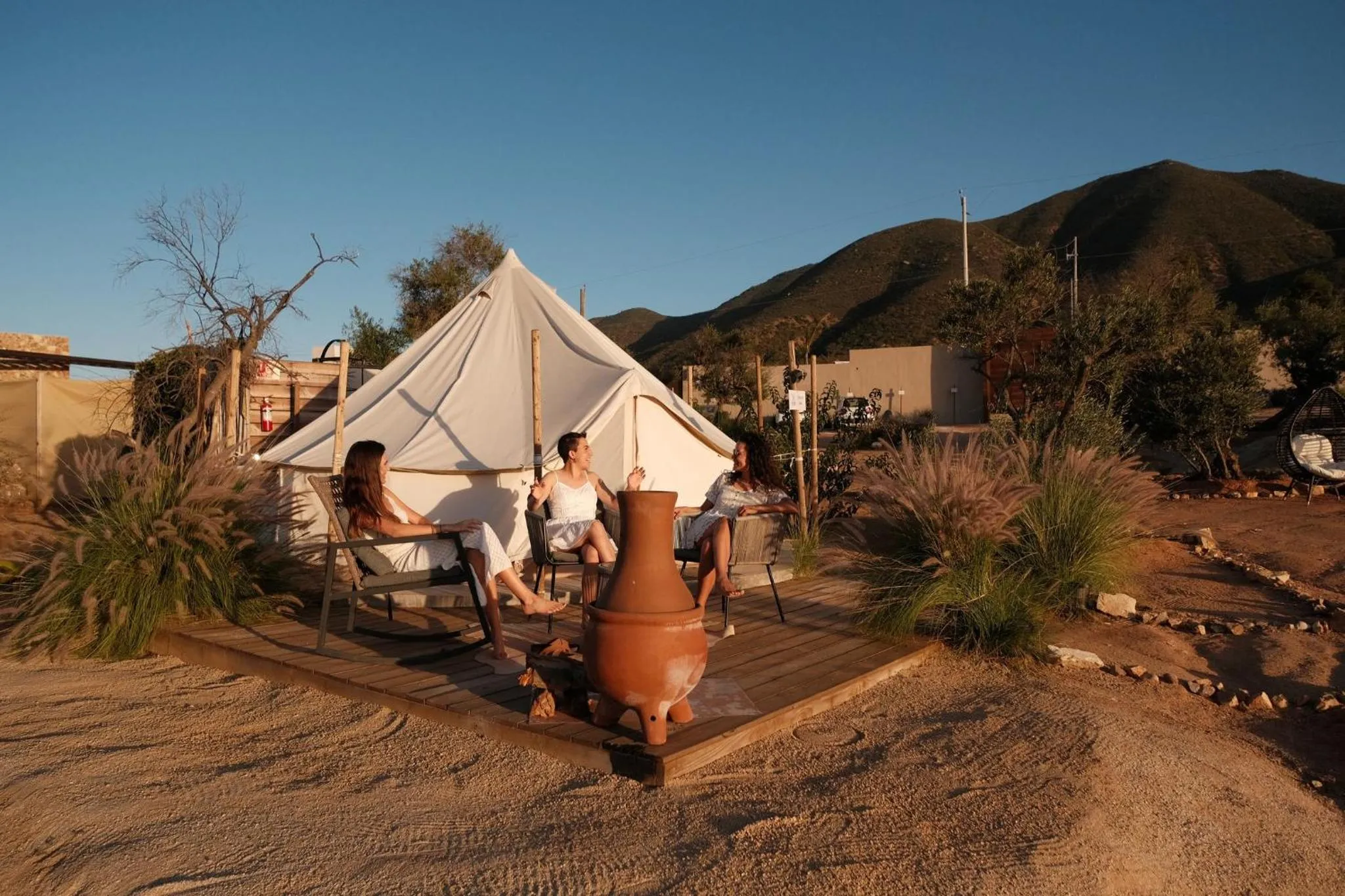 Glamping Valle de Guadalupe with Private Bathrooms by YUMA Resort