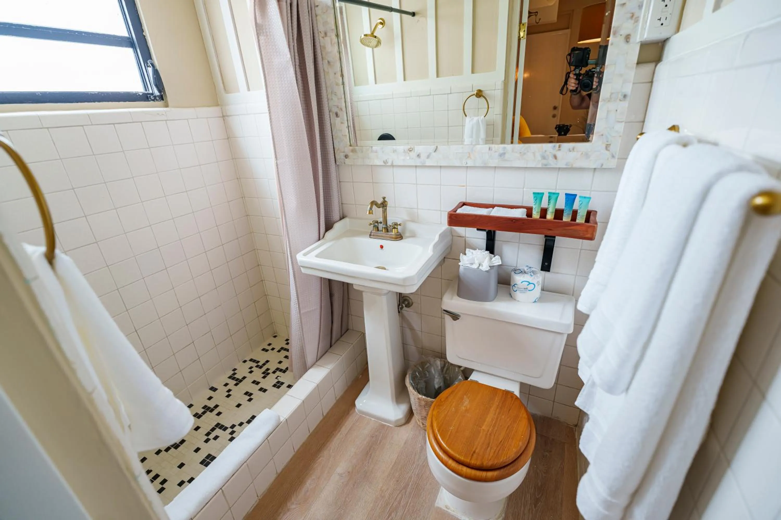 Shower in Abitta Condado