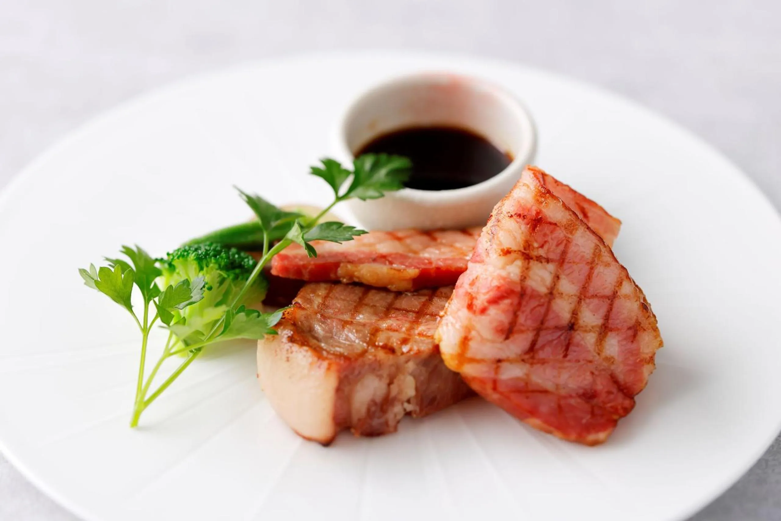 Lounge or bar in The HOTEL SANRAKU KANAZAWA