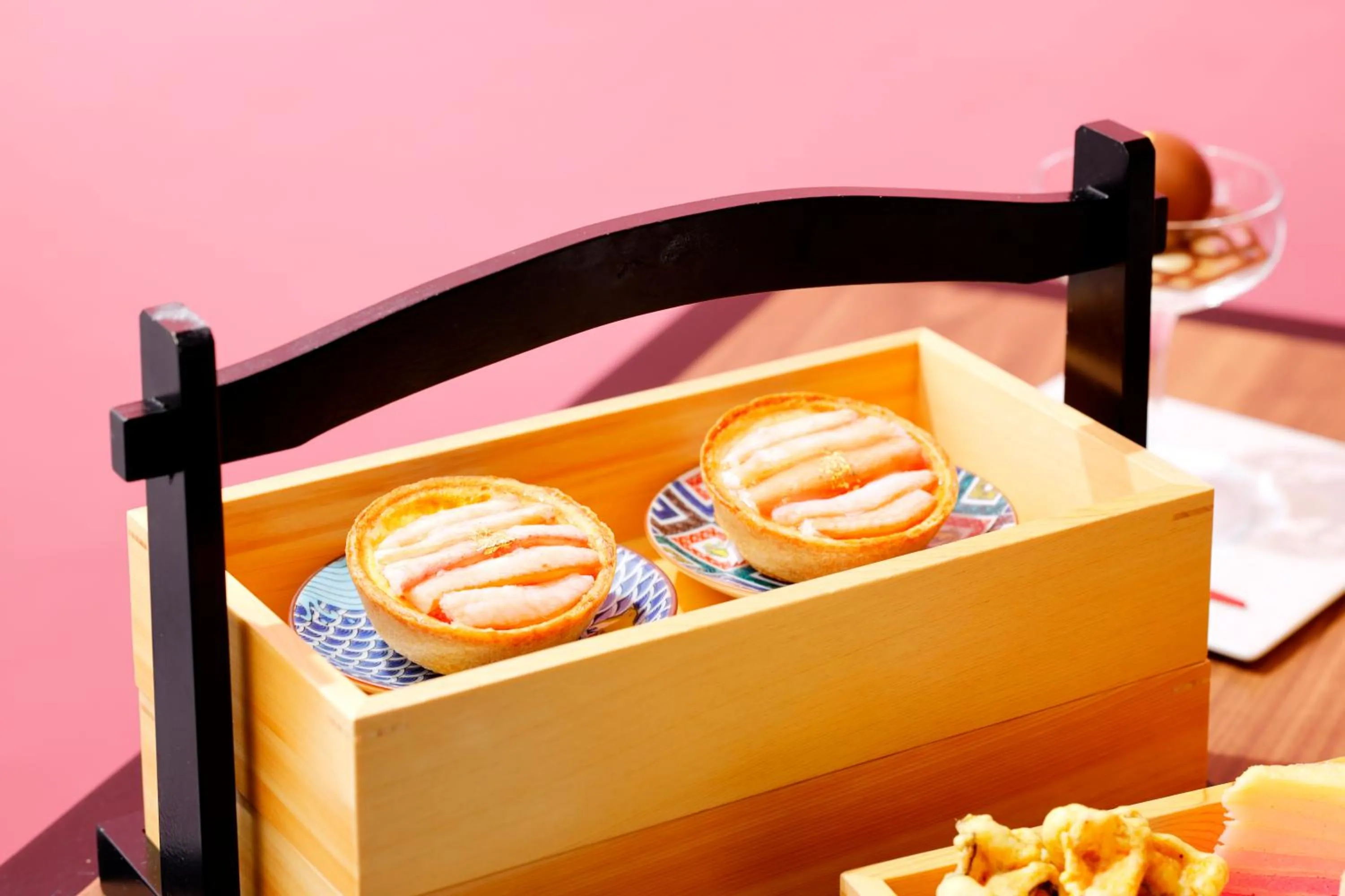 Lounge or bar in The HOTEL SANRAKU KANAZAWA