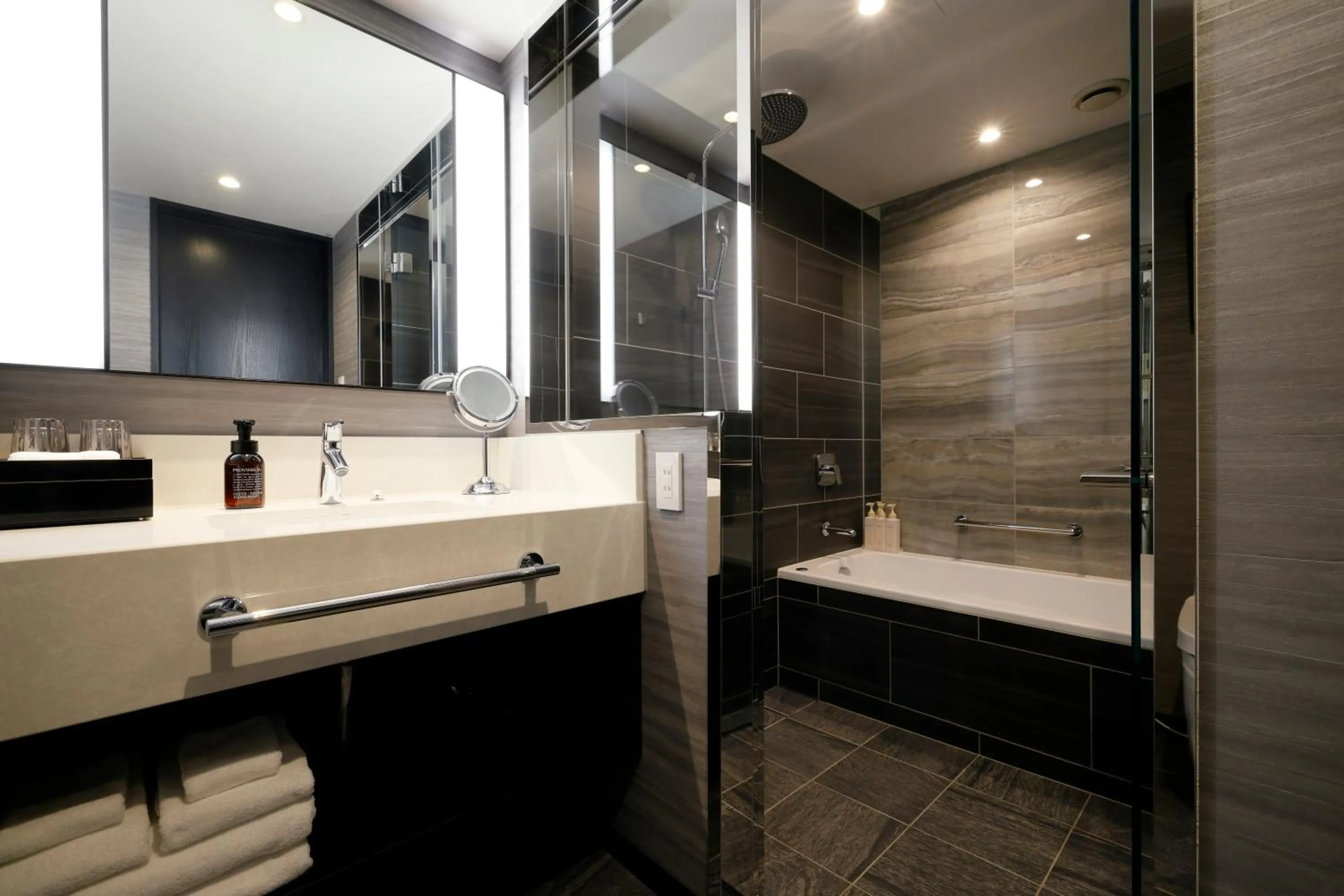 The HOTEL SANRAKU KANAZAWA