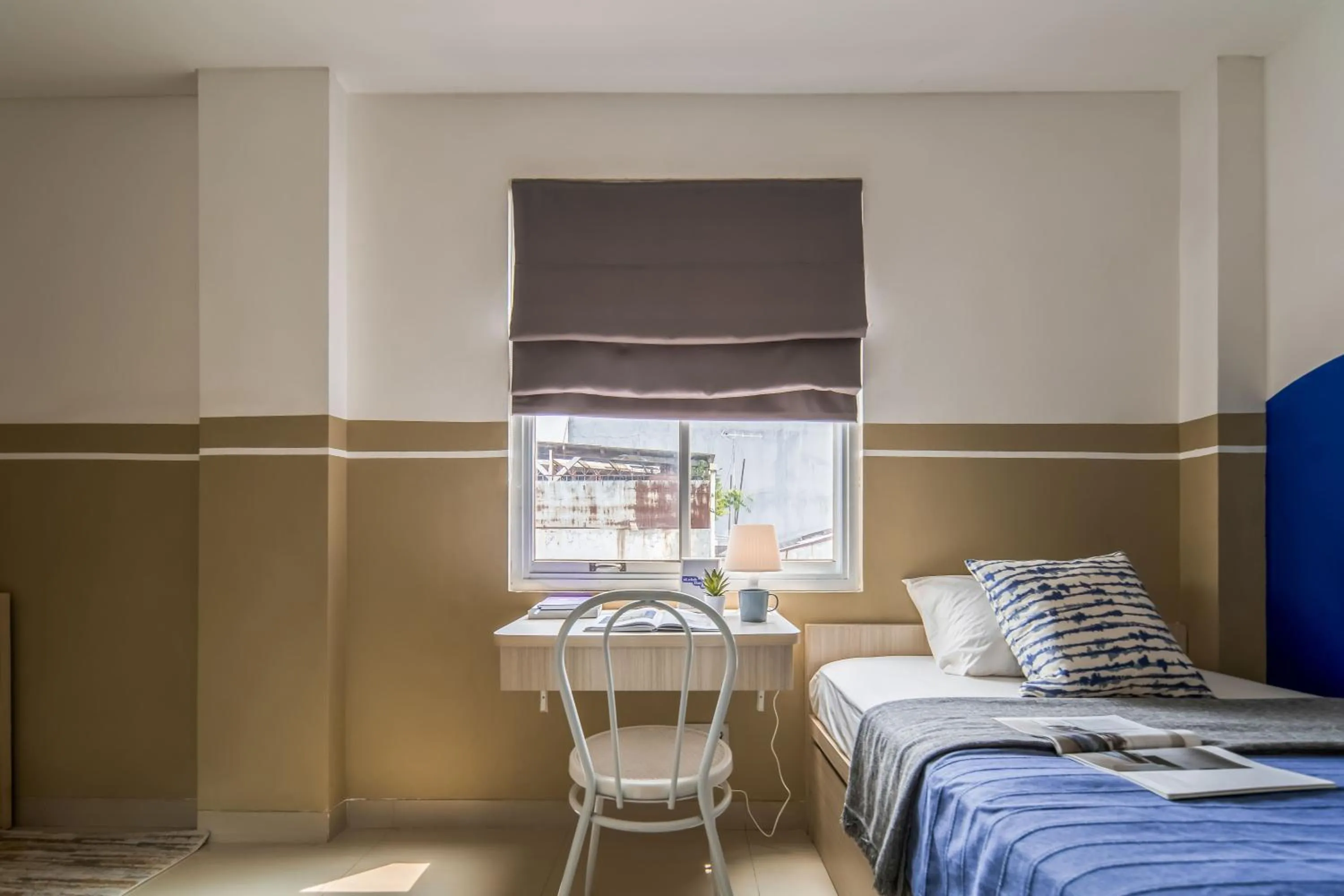 Bedroom, Bed in Cove T63