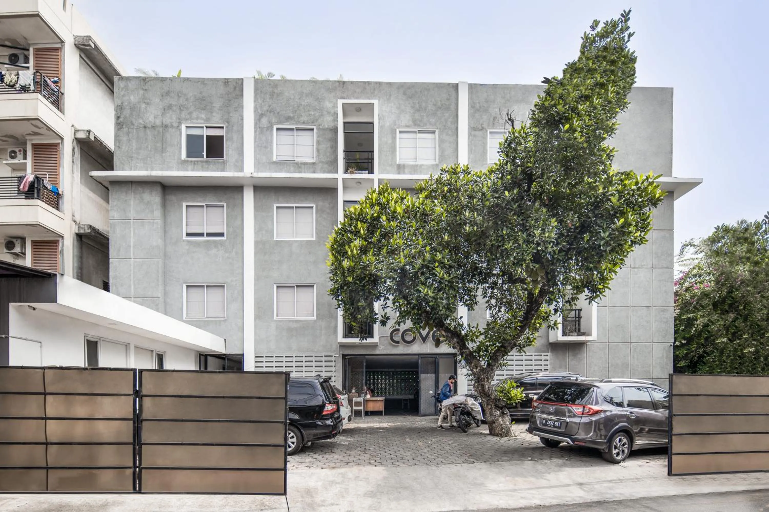 Property building in Cove T63