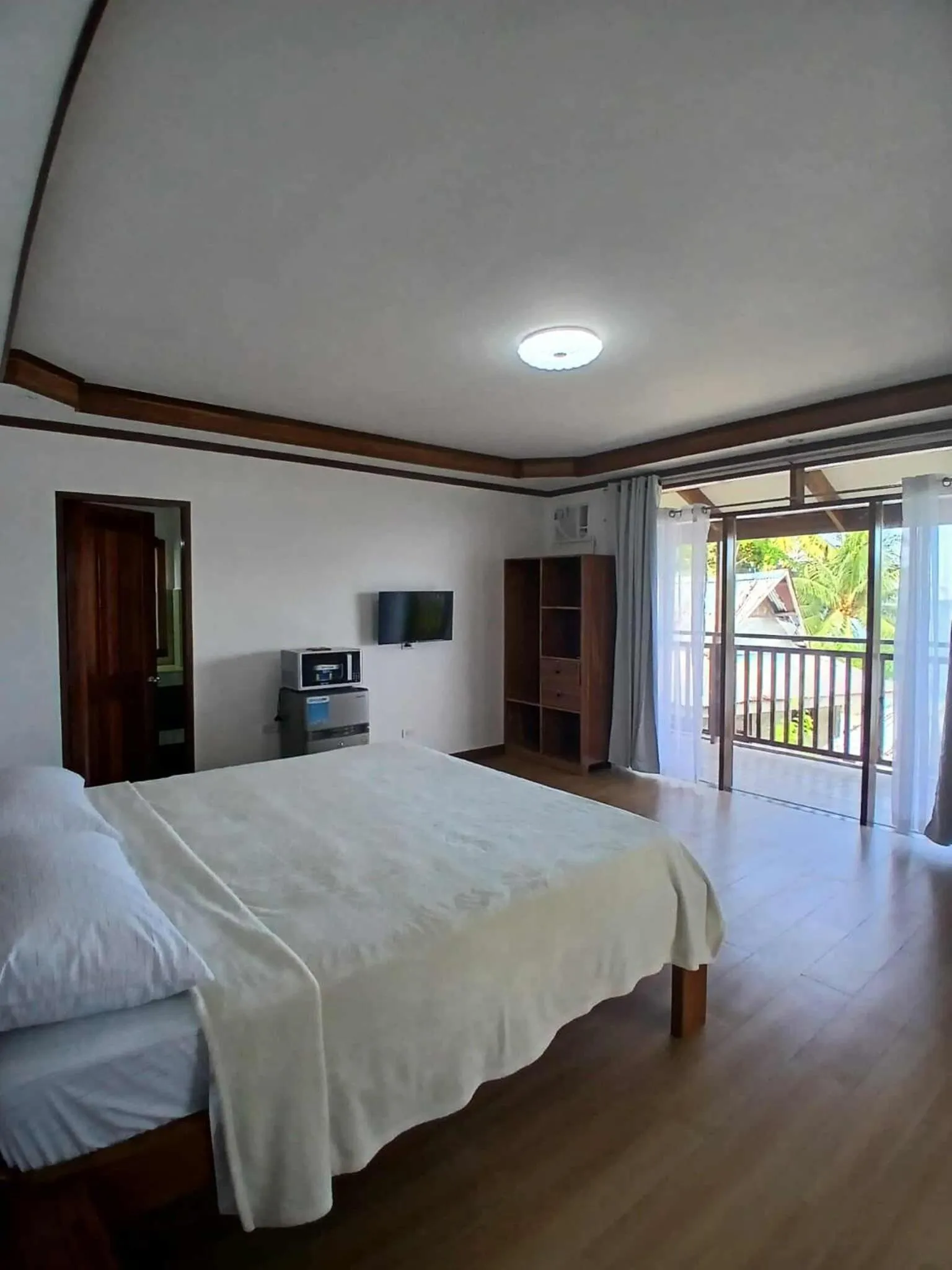 Bed in Takbo Beach Resort