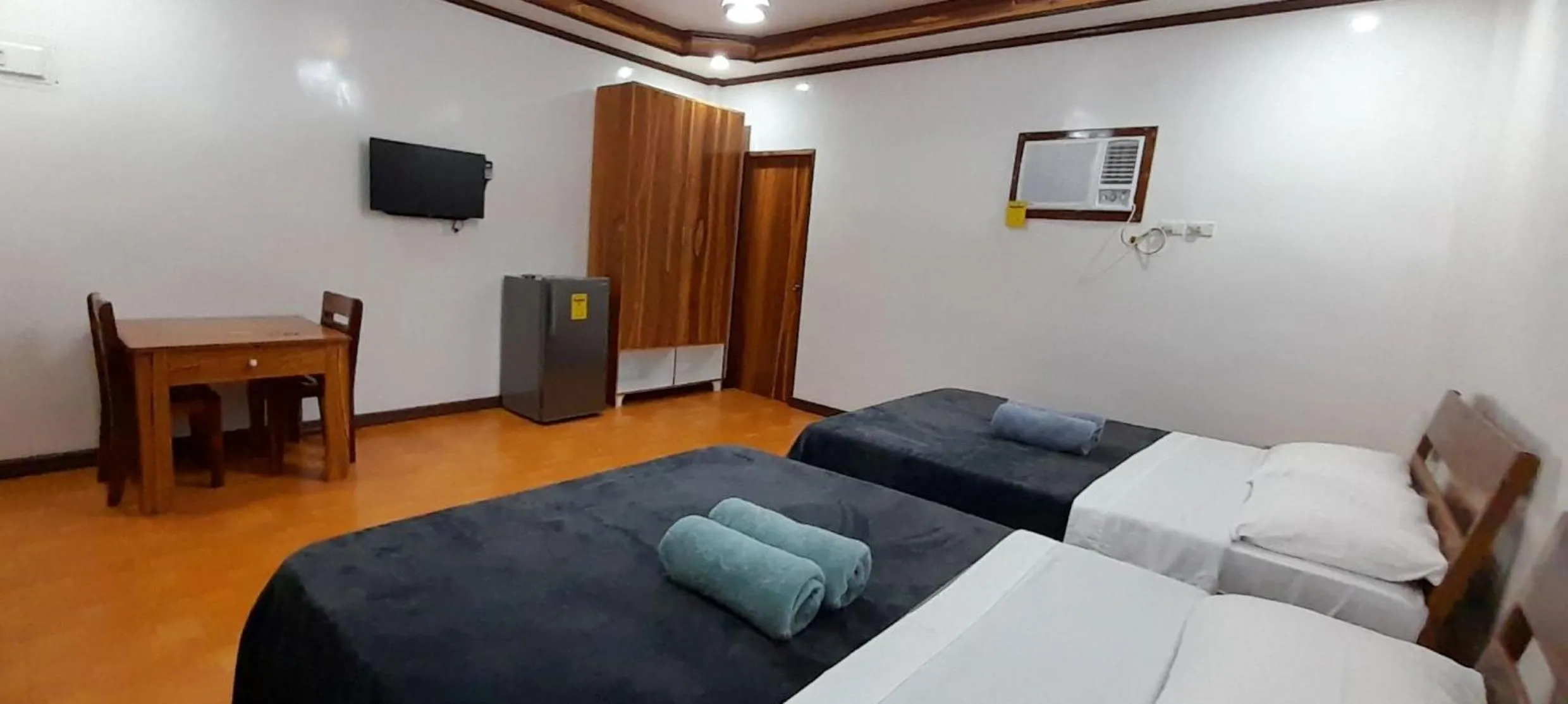 Bed in Takbo Beach Resort