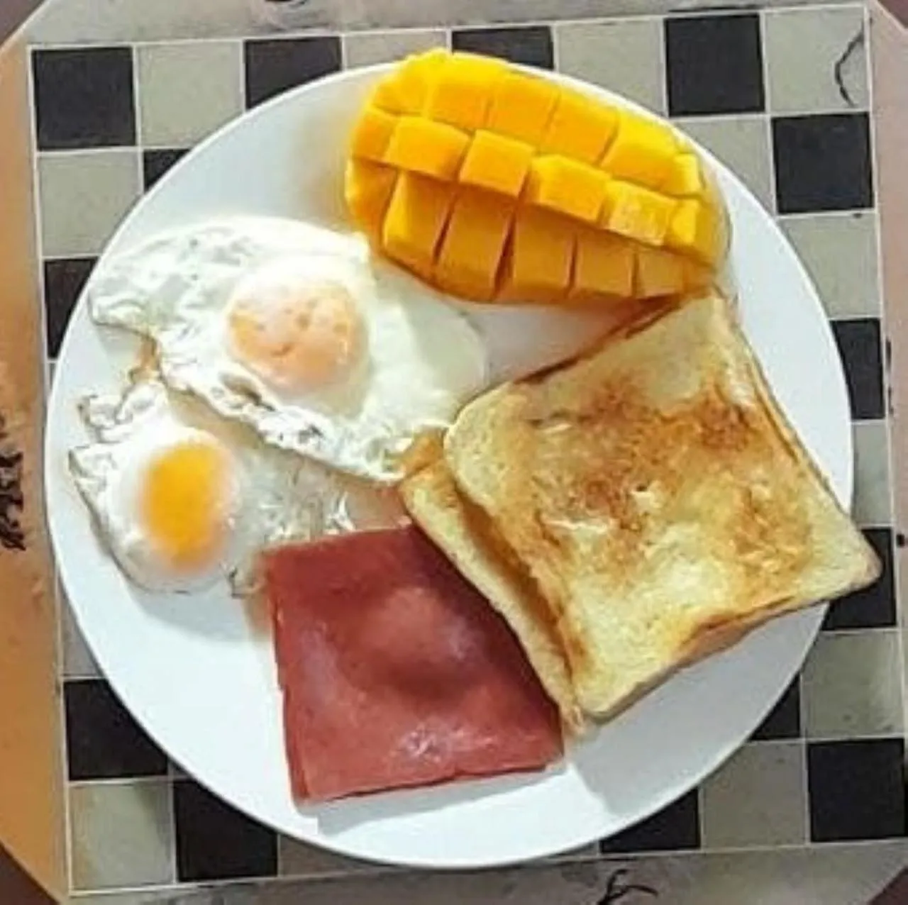 Breakfast in Takbo Beach Resort