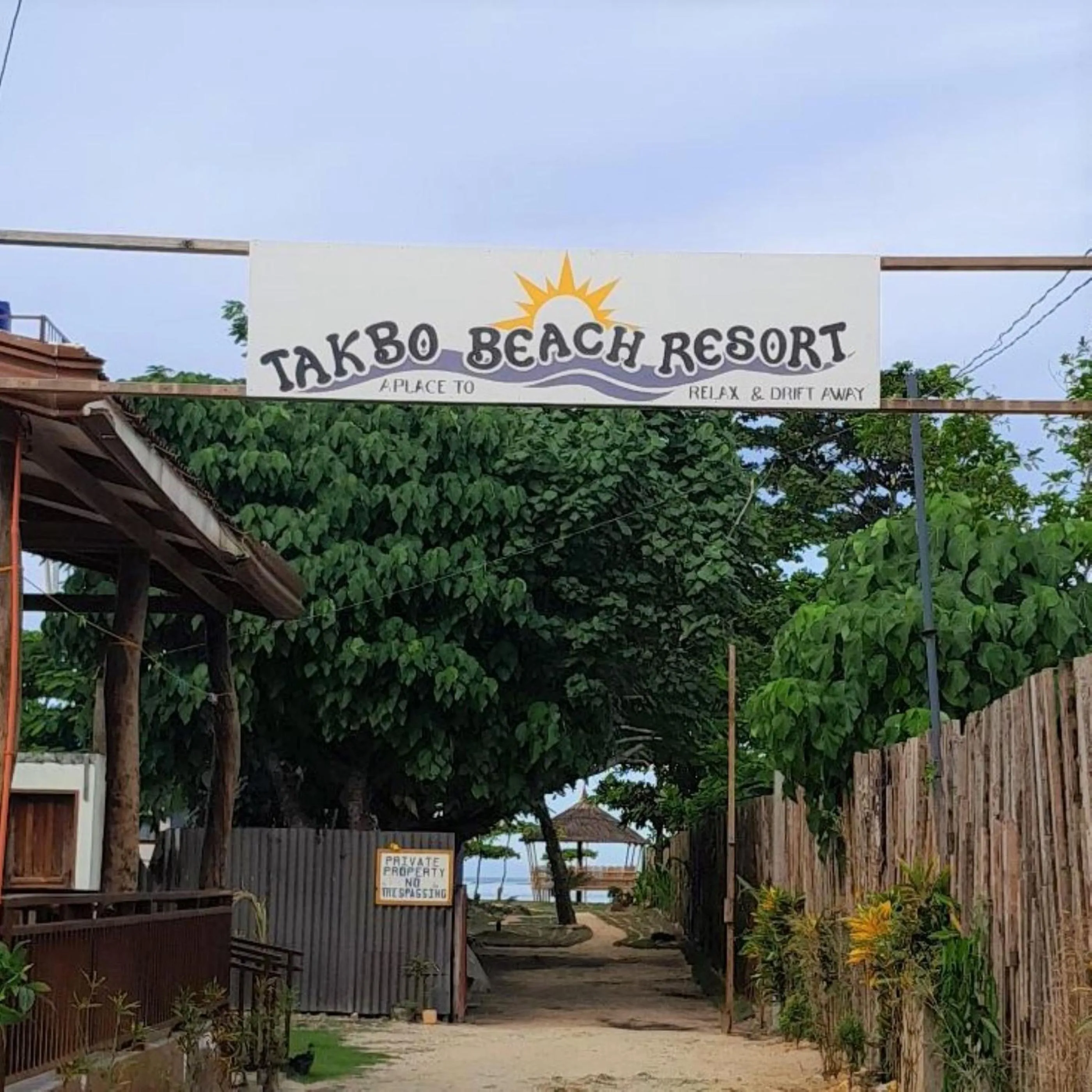Facade/entrance in Takbo Beach Resort